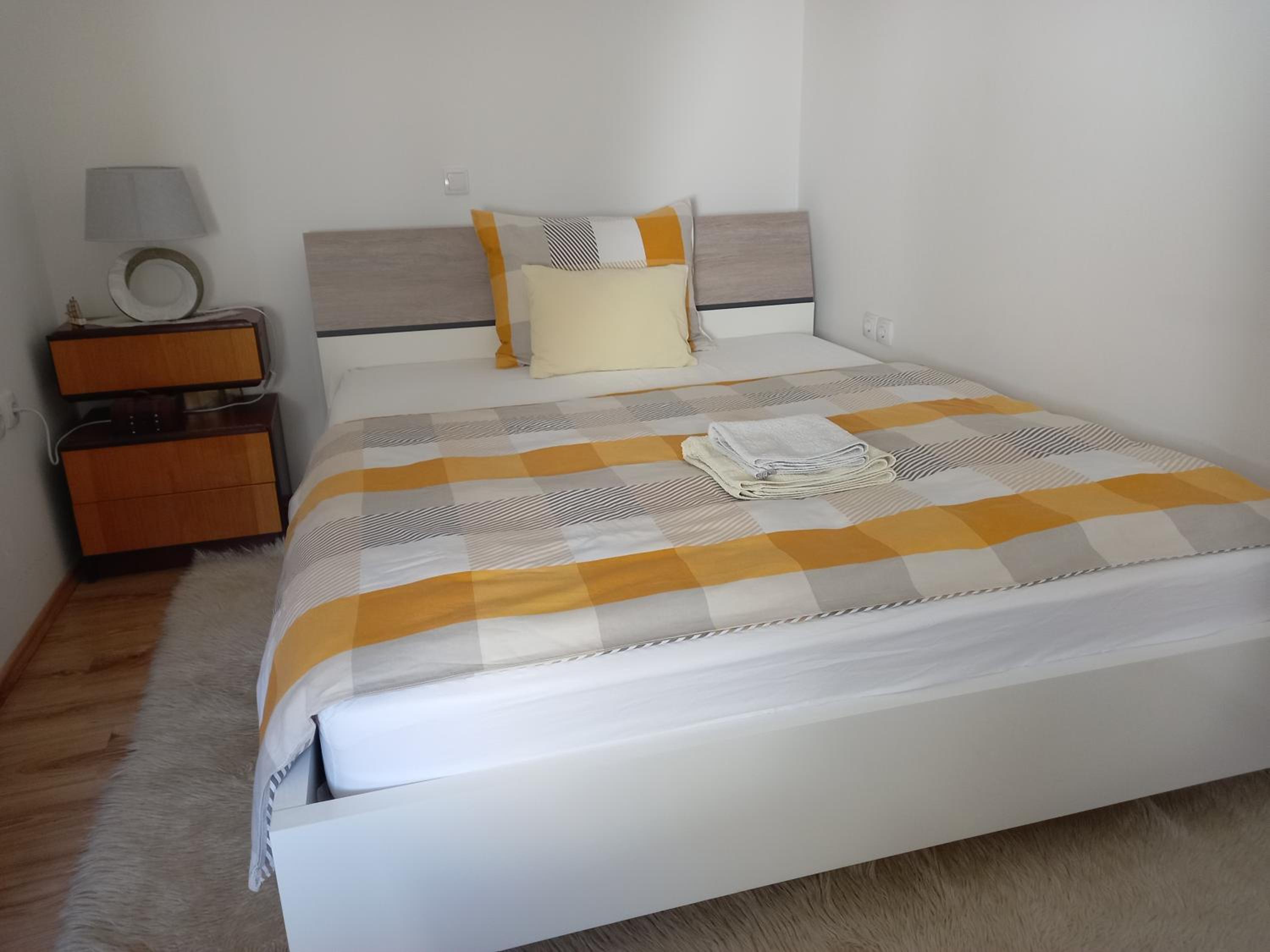 One-Bedroom Apartment - Photo 5