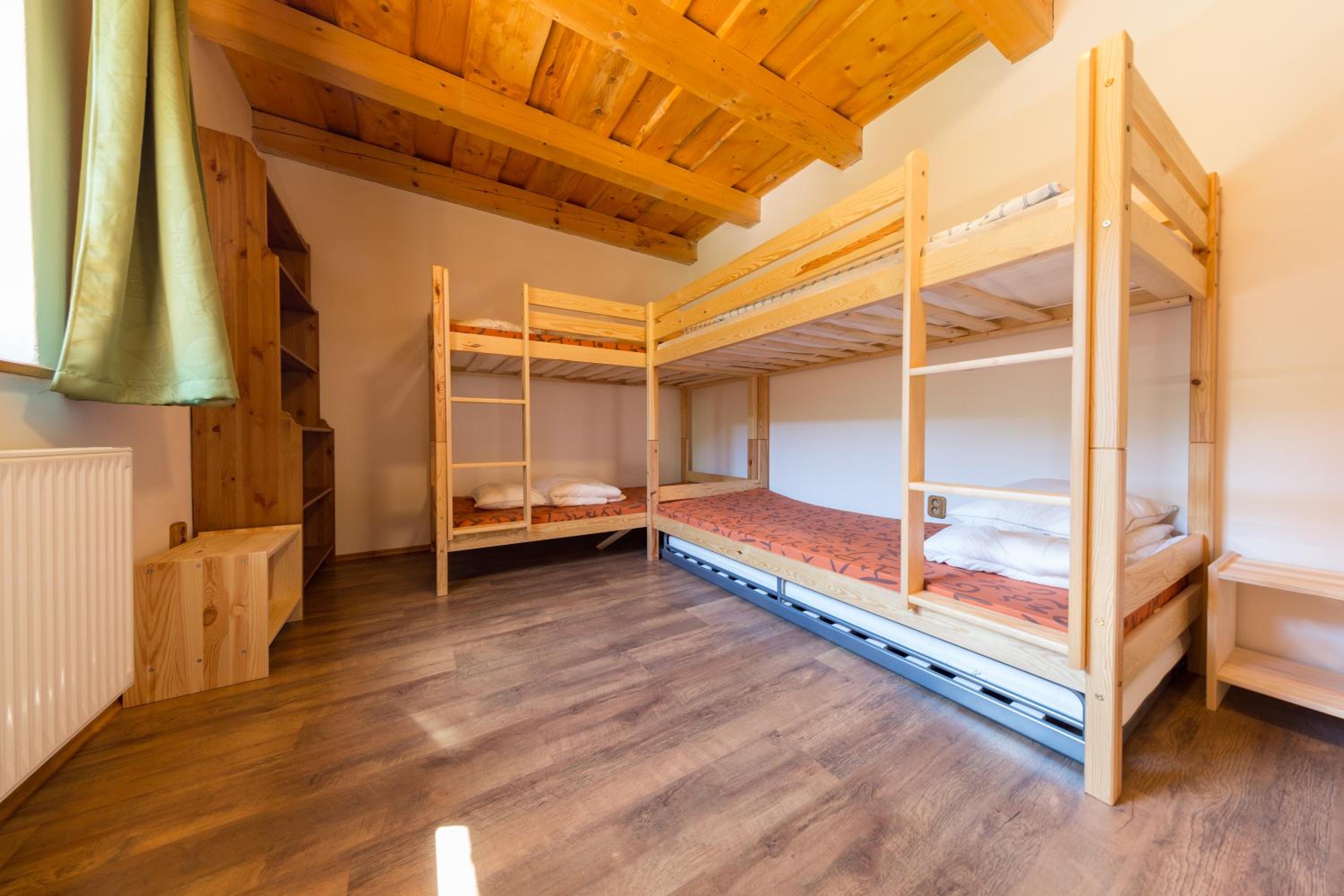 Quadruple Room - Photo 2