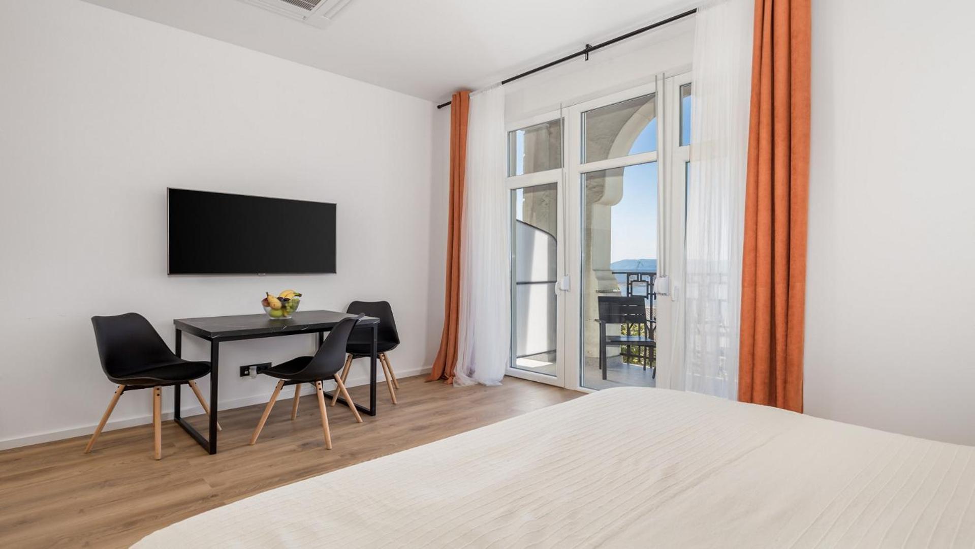 Studio with Balcony