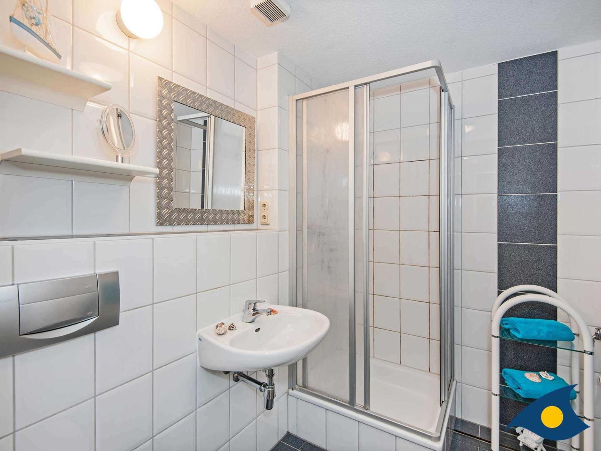 One-Bedroom Apartment with Terrace photo 2