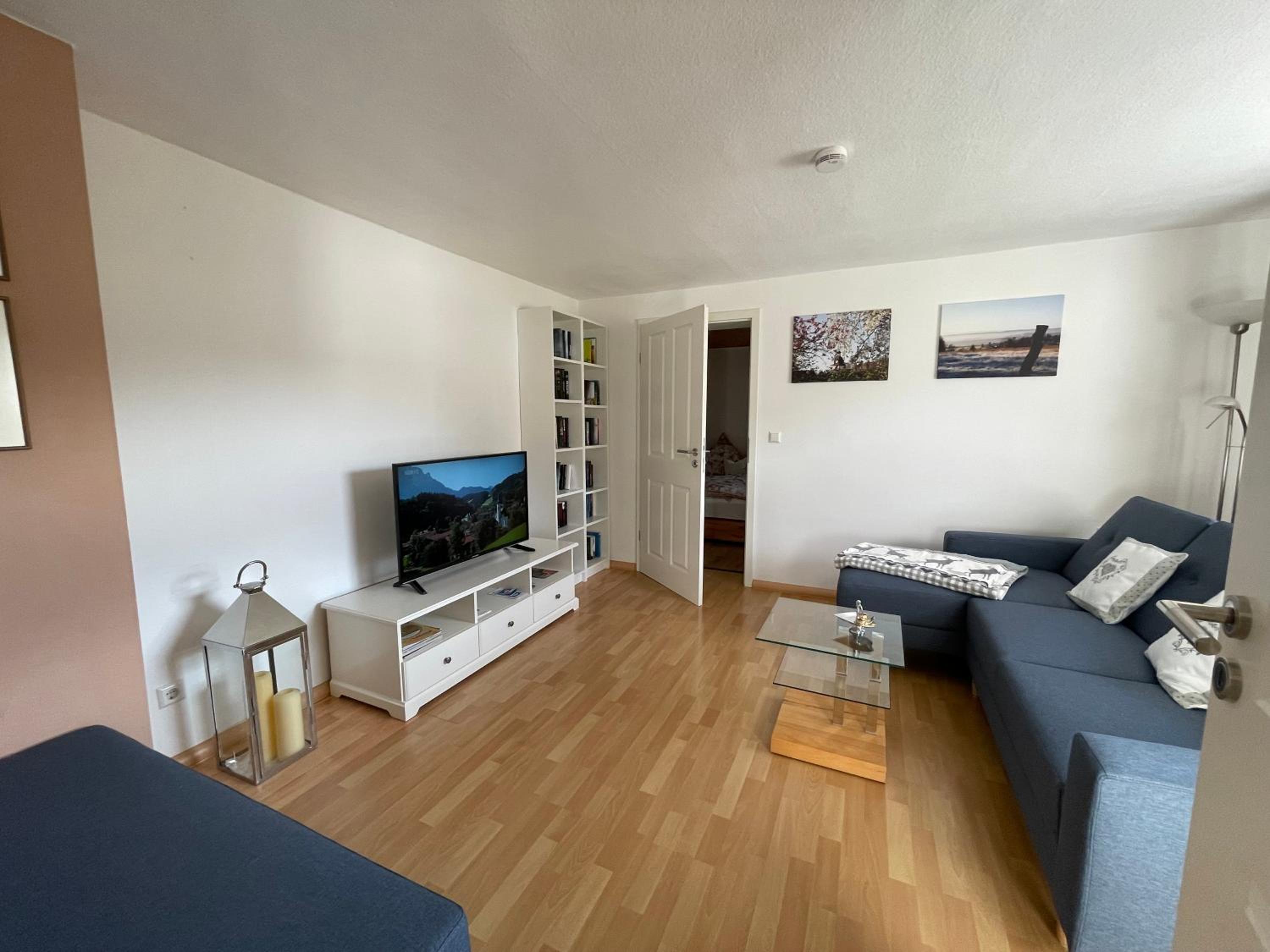One-Bedroom Apartment photo 1