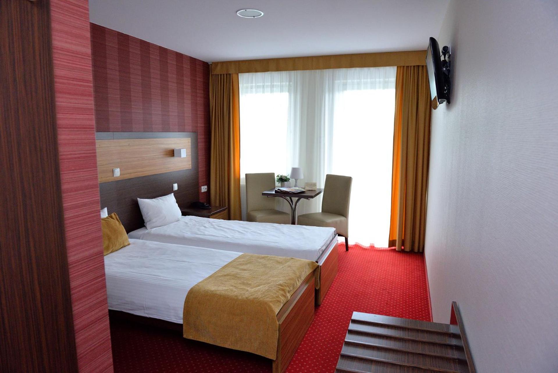 Double or Twin Room photo 1