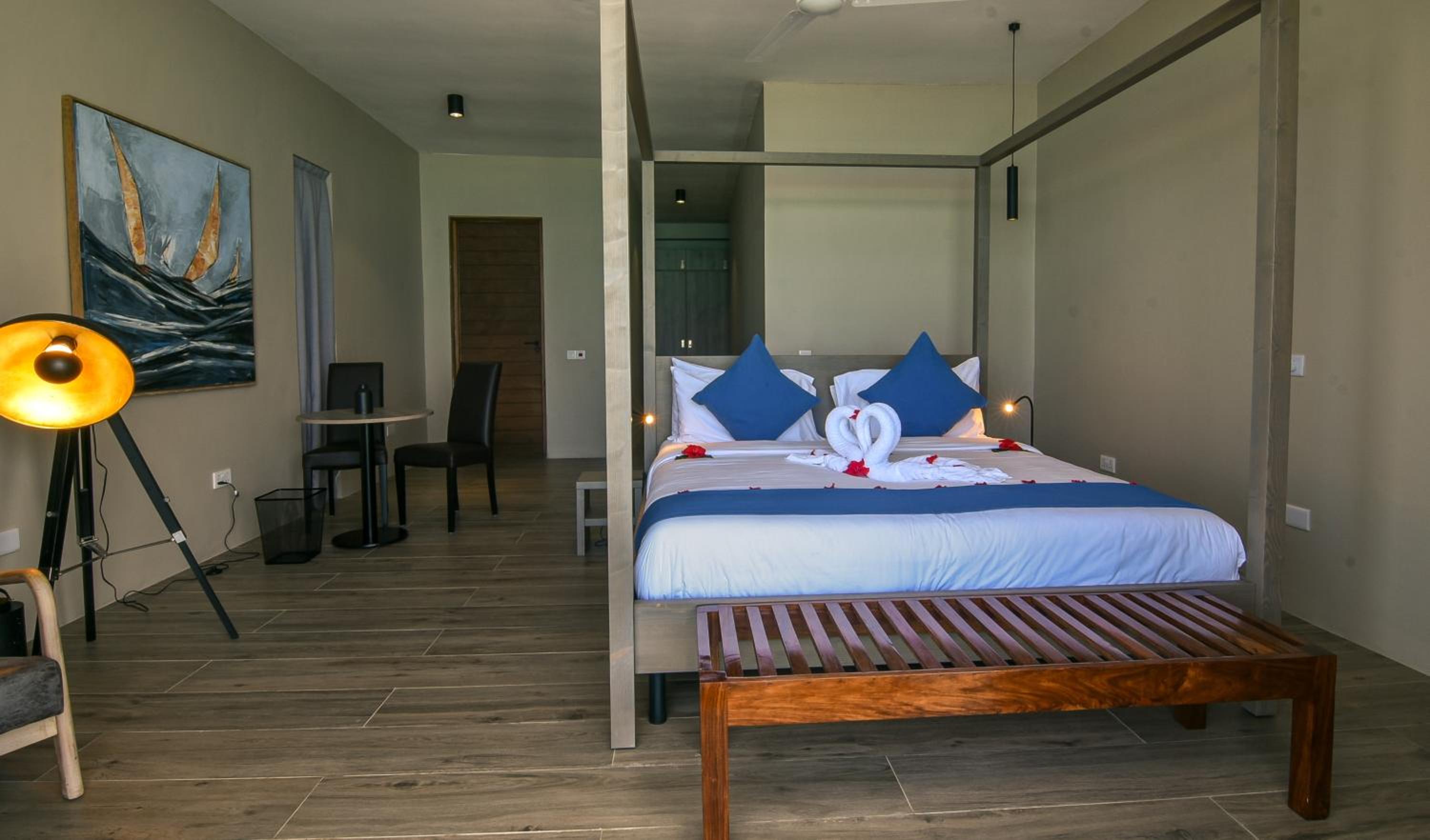 King Room with Sea View - Photo 2