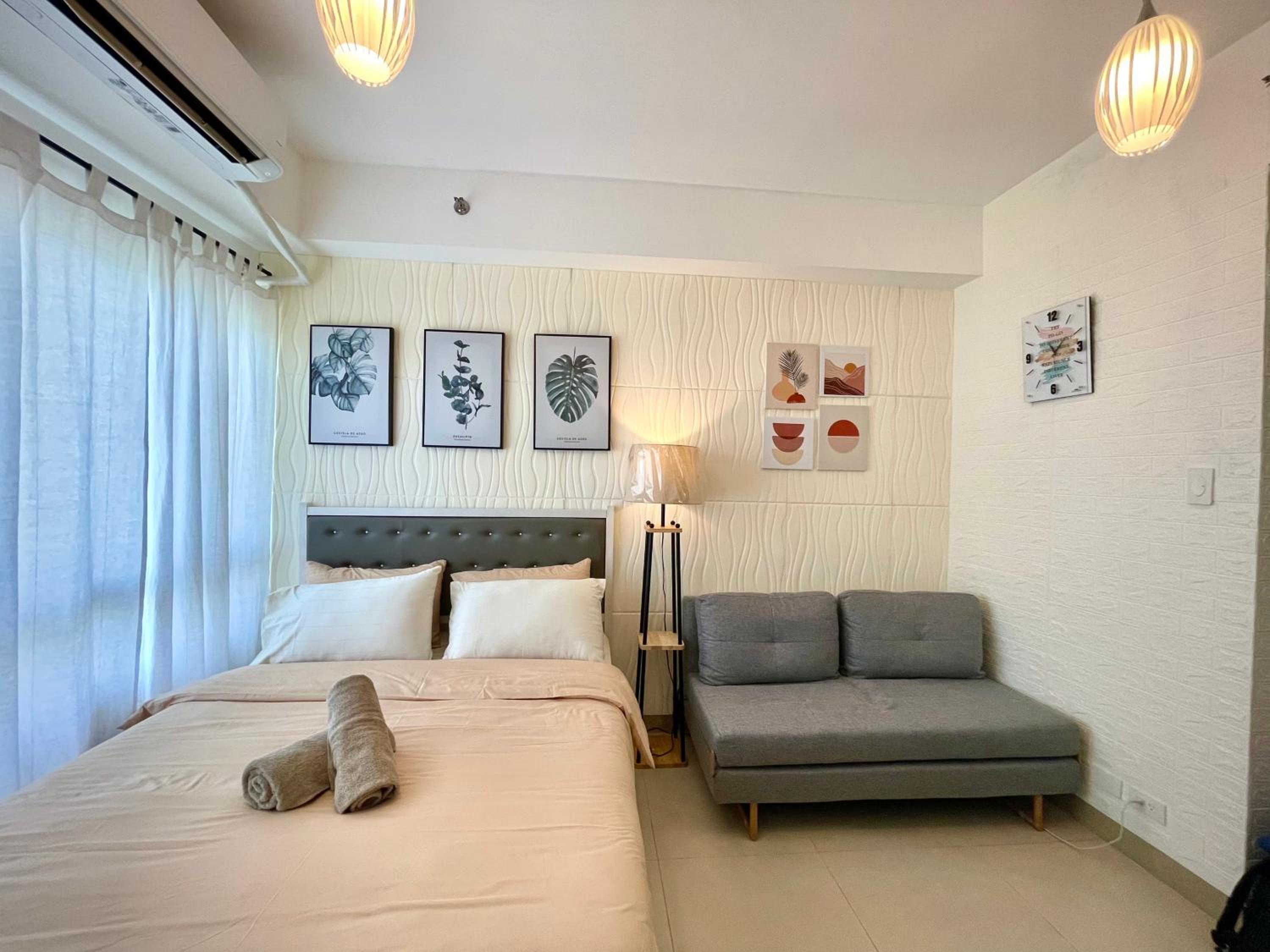 One-Bedroom Apartment - Photo 8