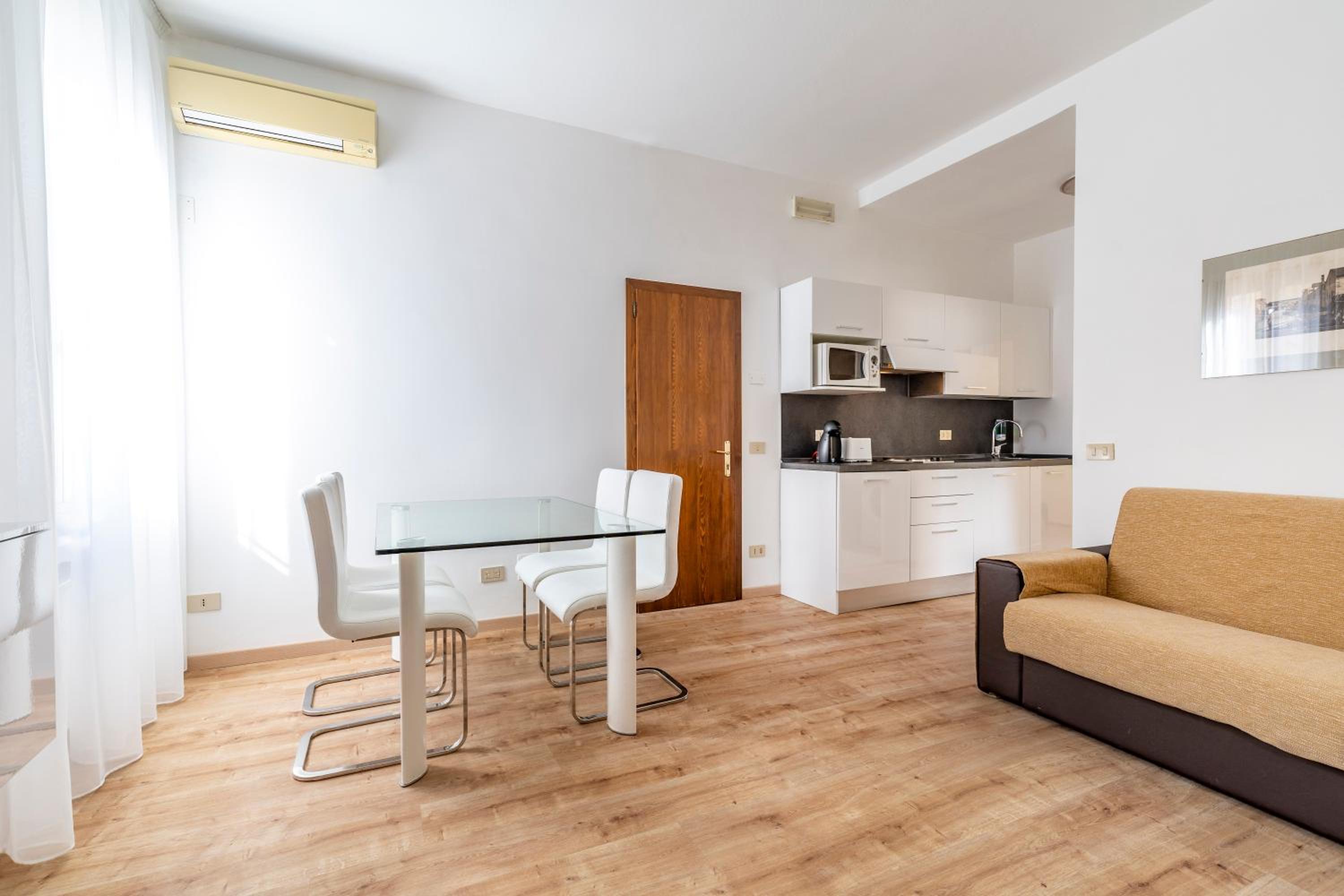 Standard Apartment photo 3