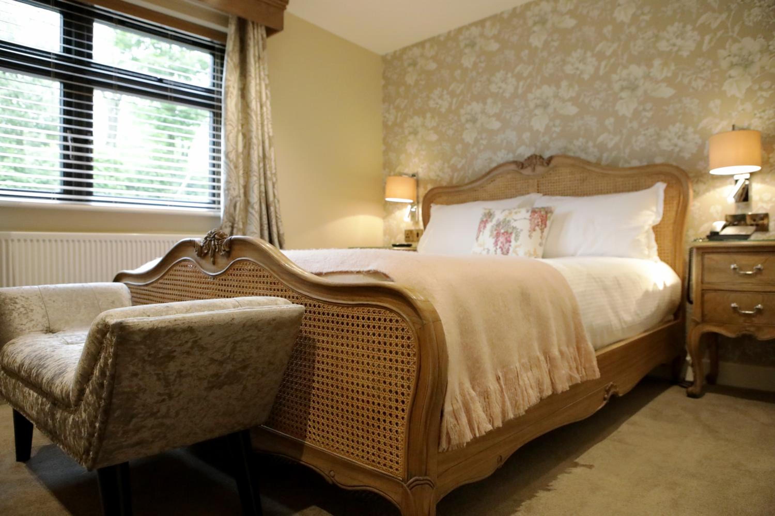 Deluxe King Room photo 1