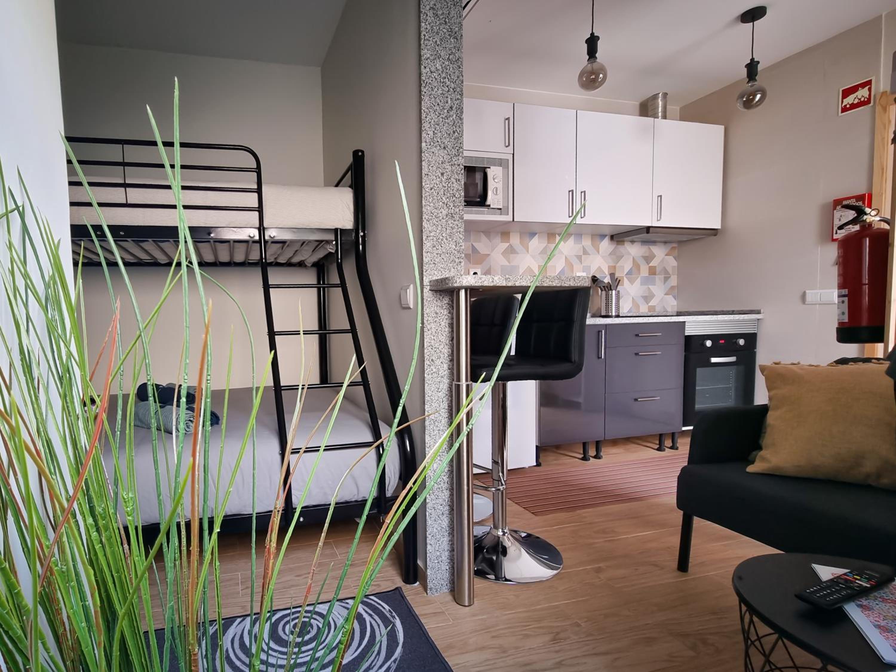 One-Bedroom House - Photo 20