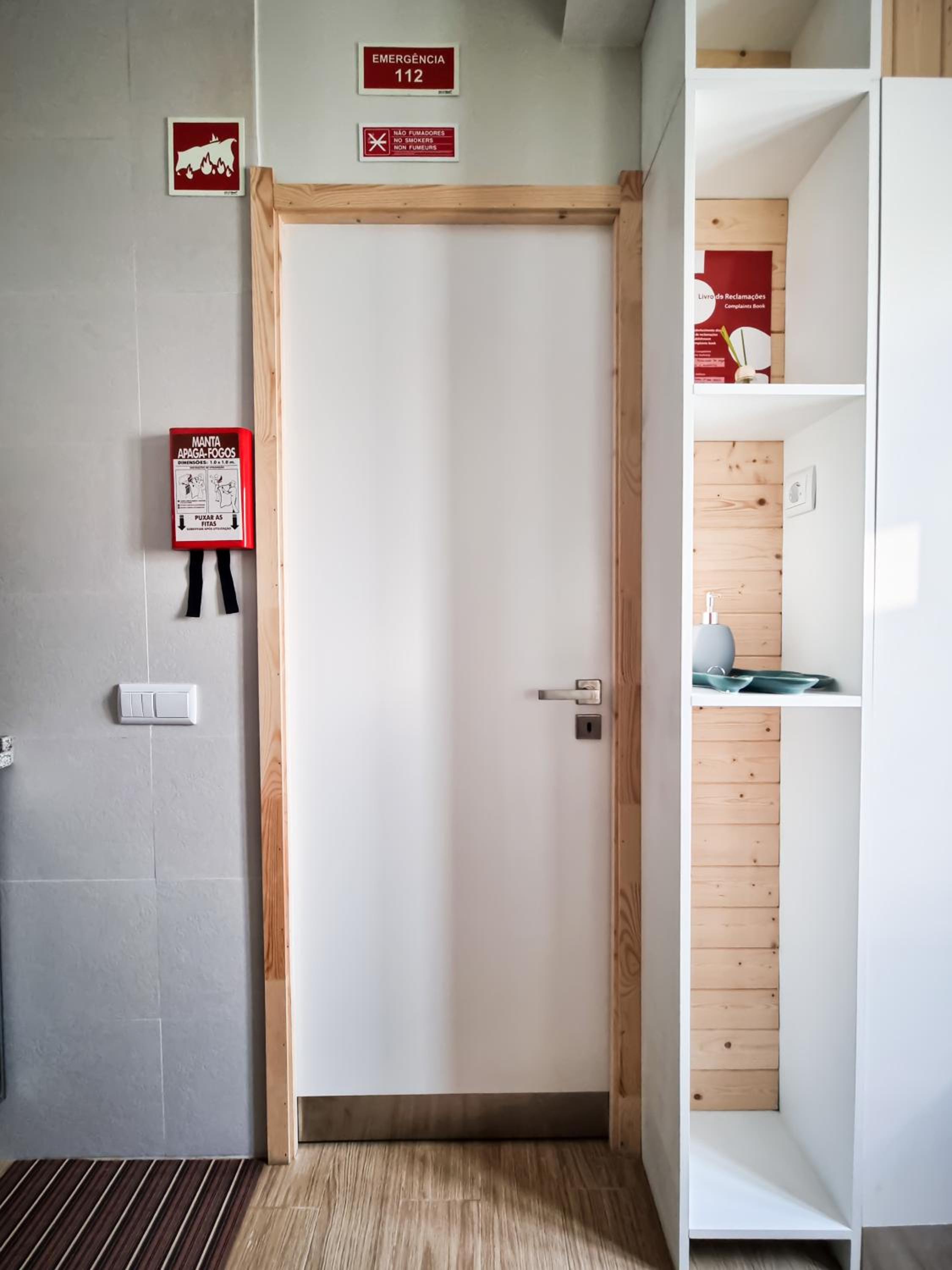One-Bedroom House - Photo 8