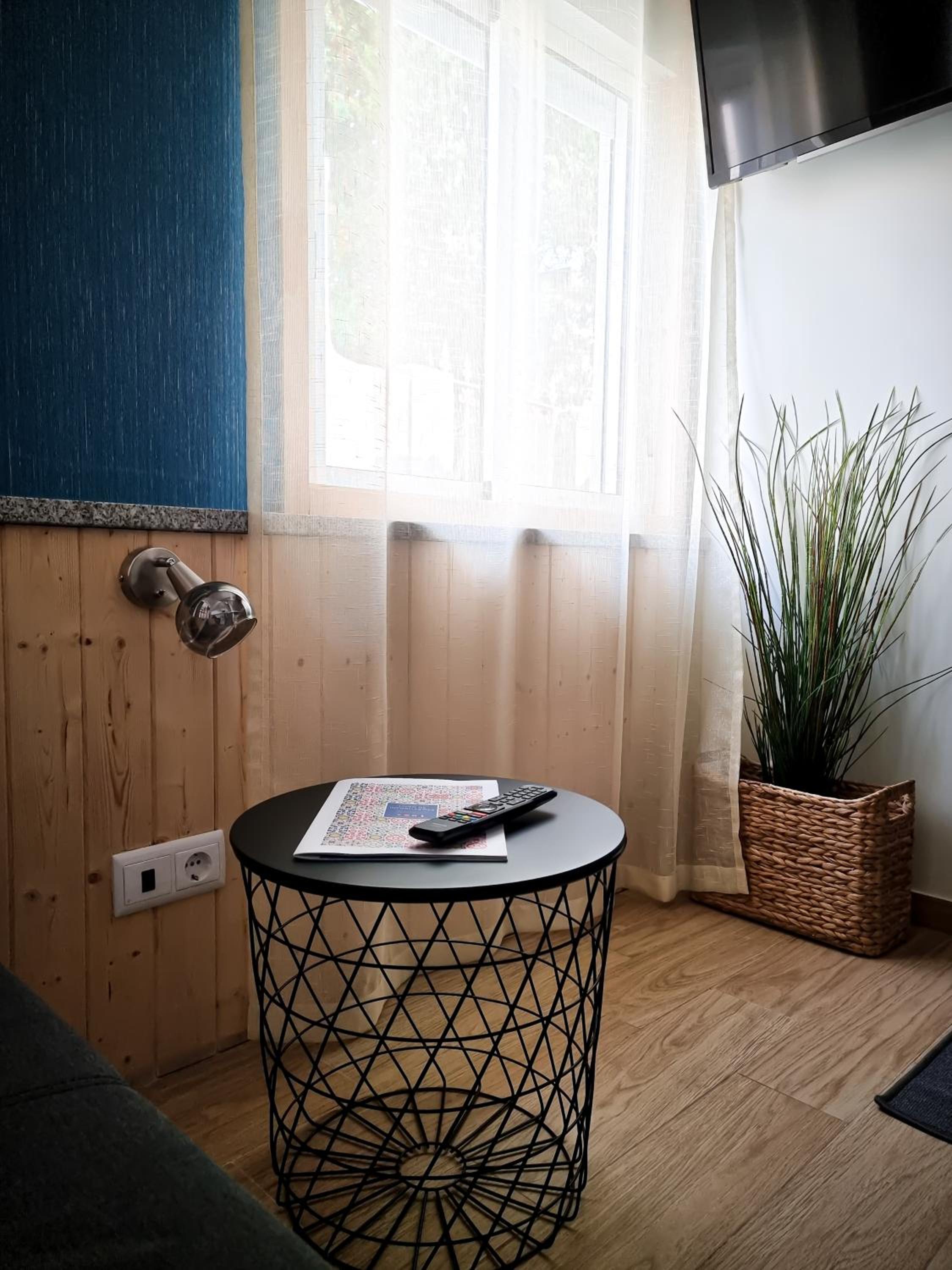 One-Bedroom House - Photo 15