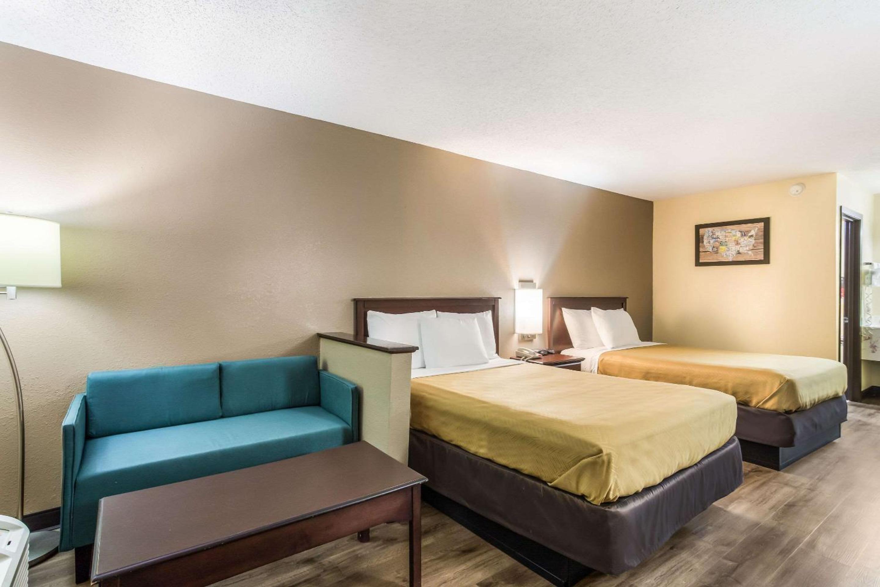 Double Room with Two Double Beds - Non-Smoking photo 1