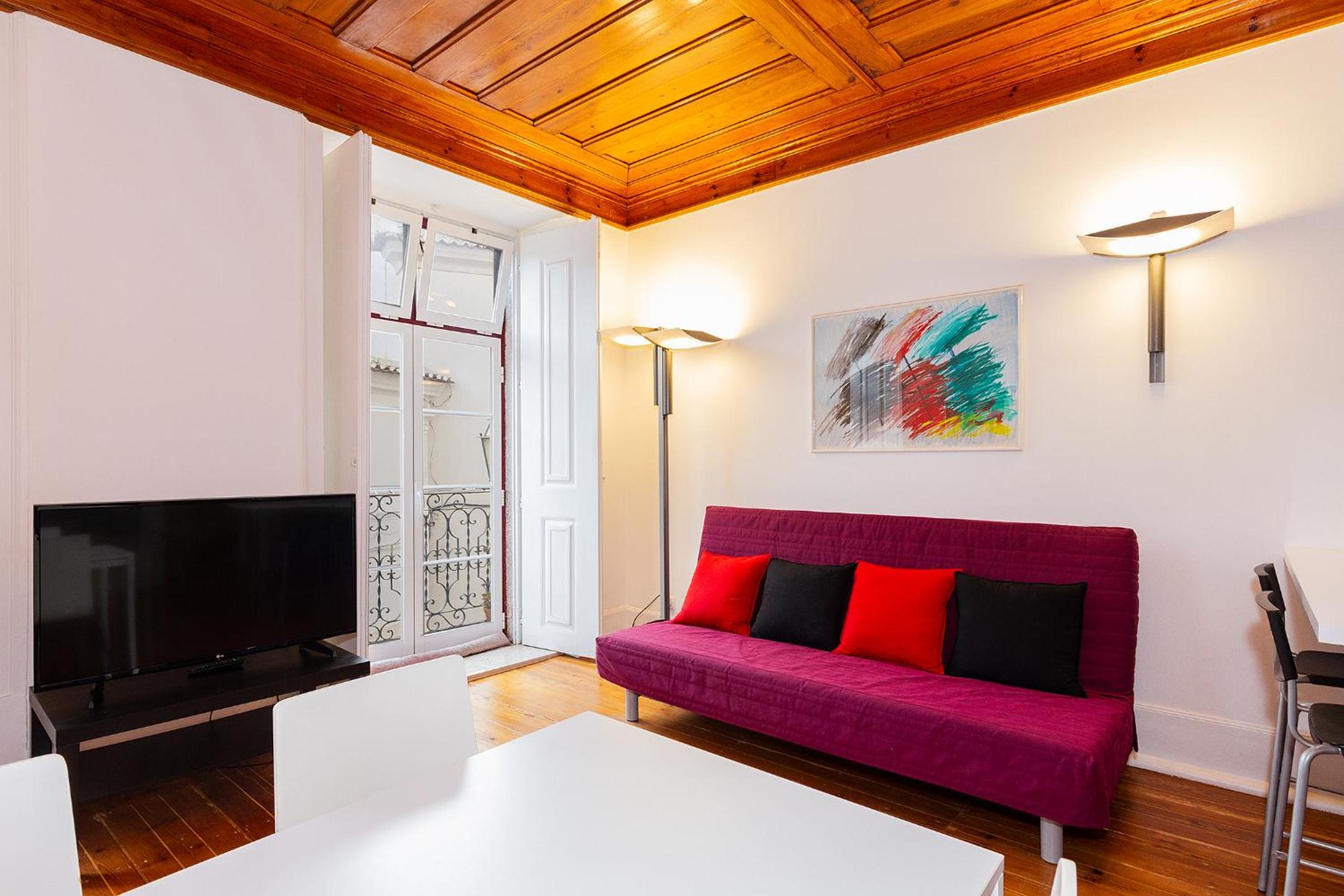 One-Bedroom Apartment - Photo 9