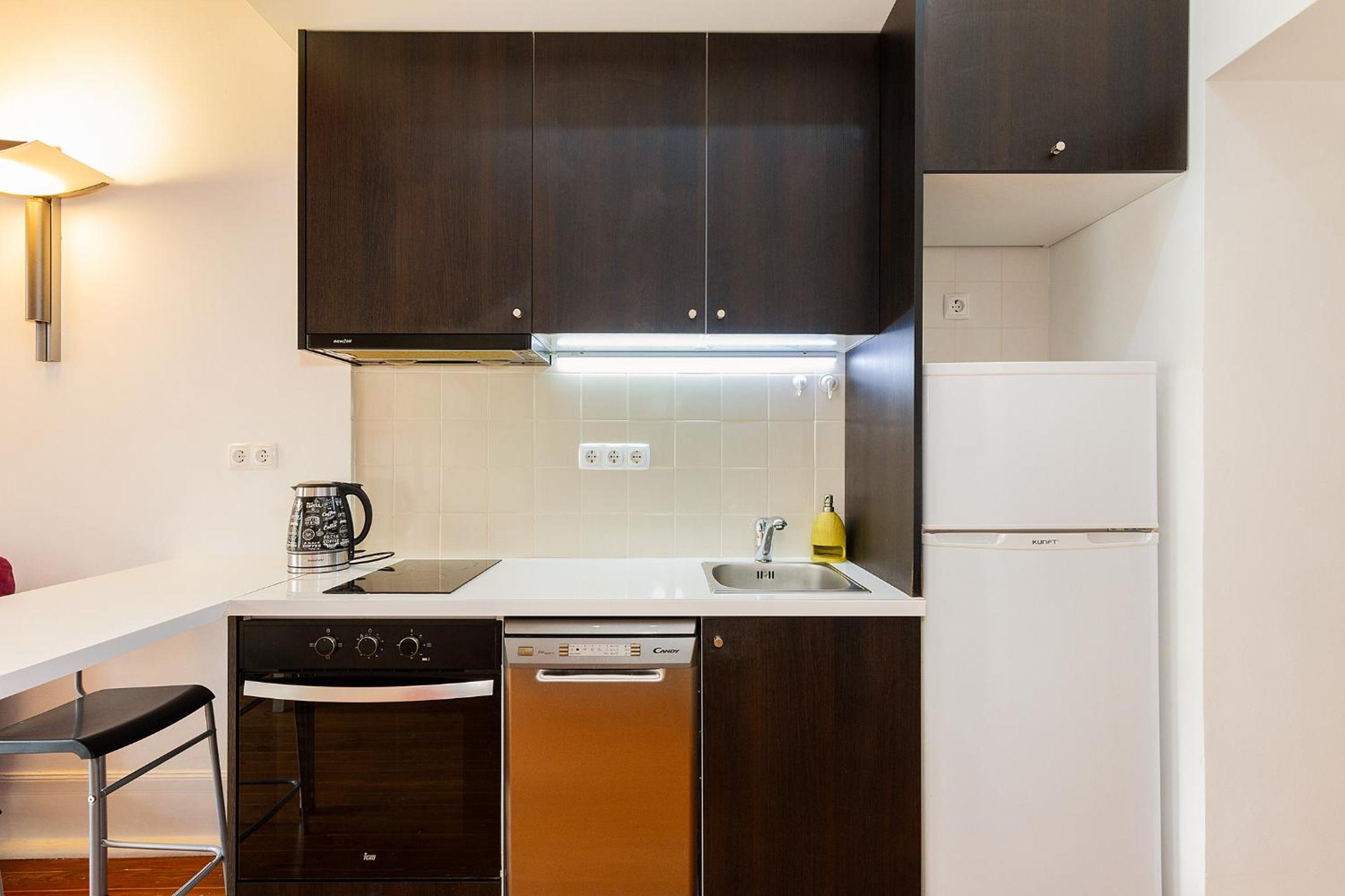 One-Bedroom Apartment - Photo 13