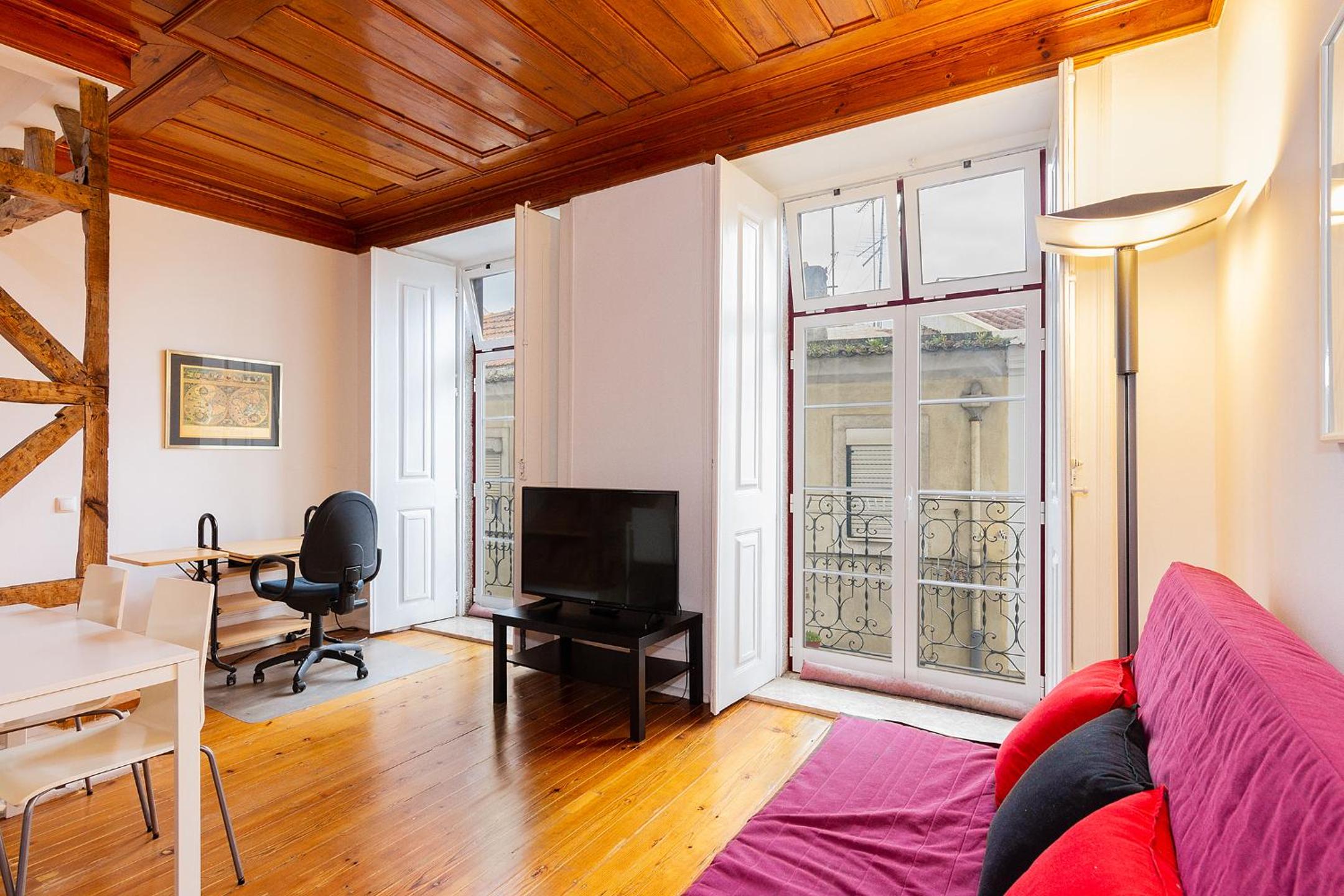One-Bedroom Apartment - Photo 14