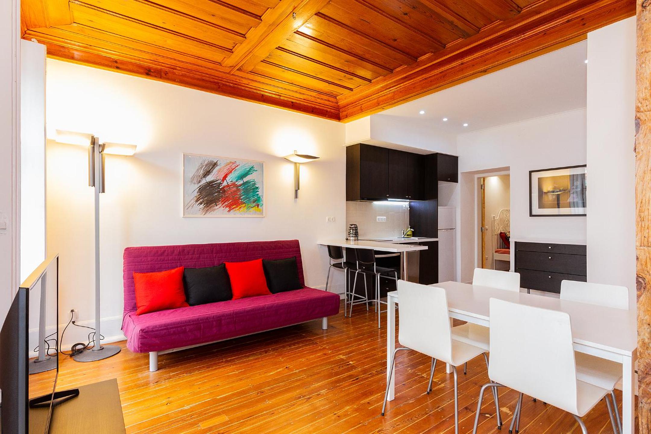 One-Bedroom Apartment - Photo 16