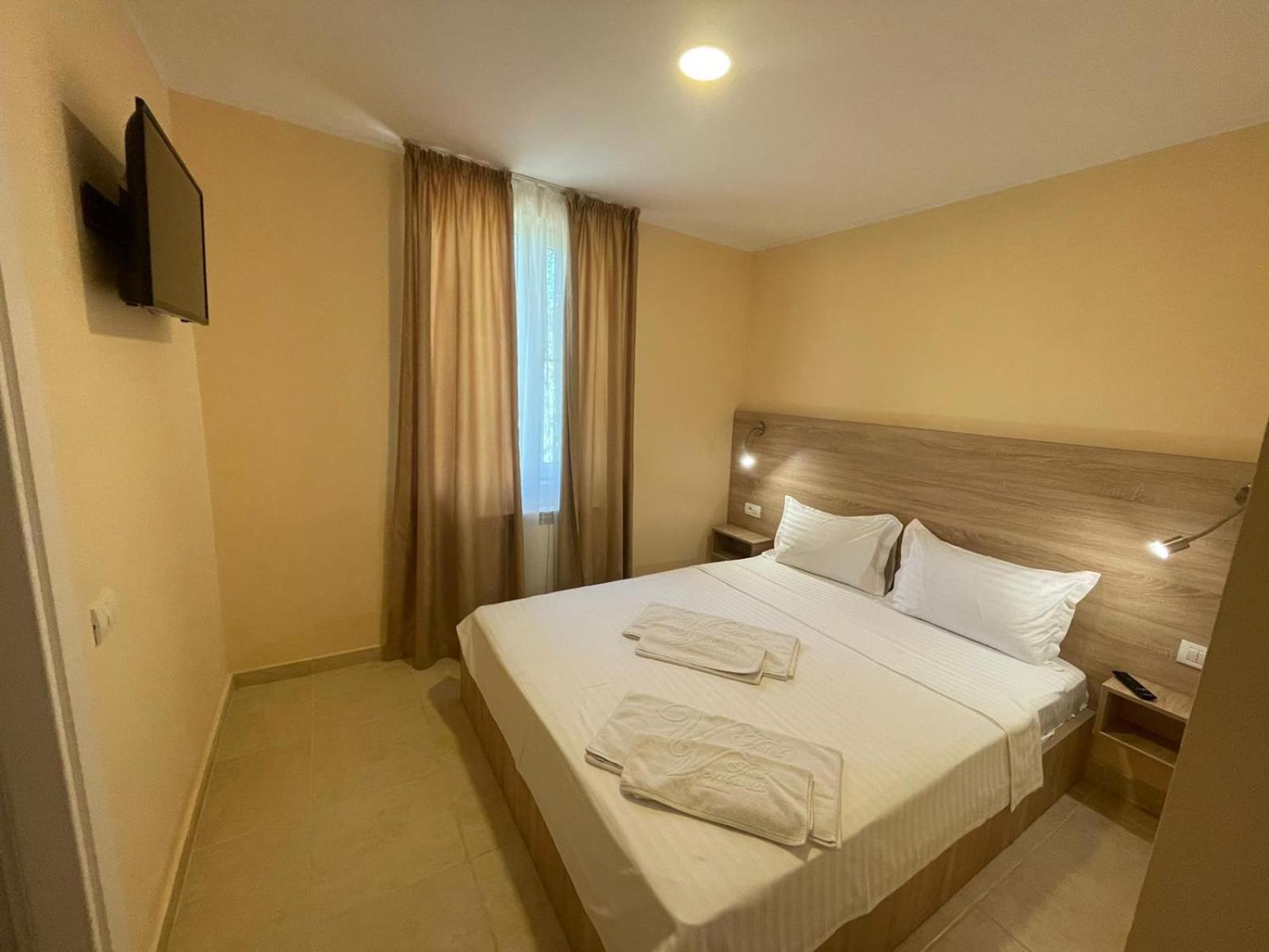 Suite with Balcony photo 3