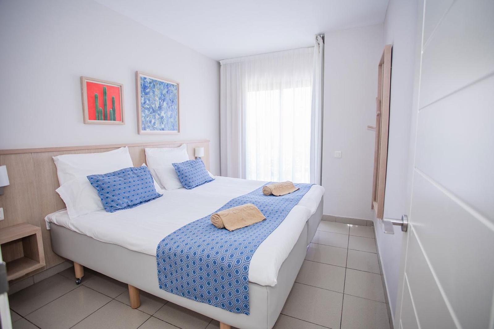 Premium One Bedroom Apartment (2Adults + 1Child)