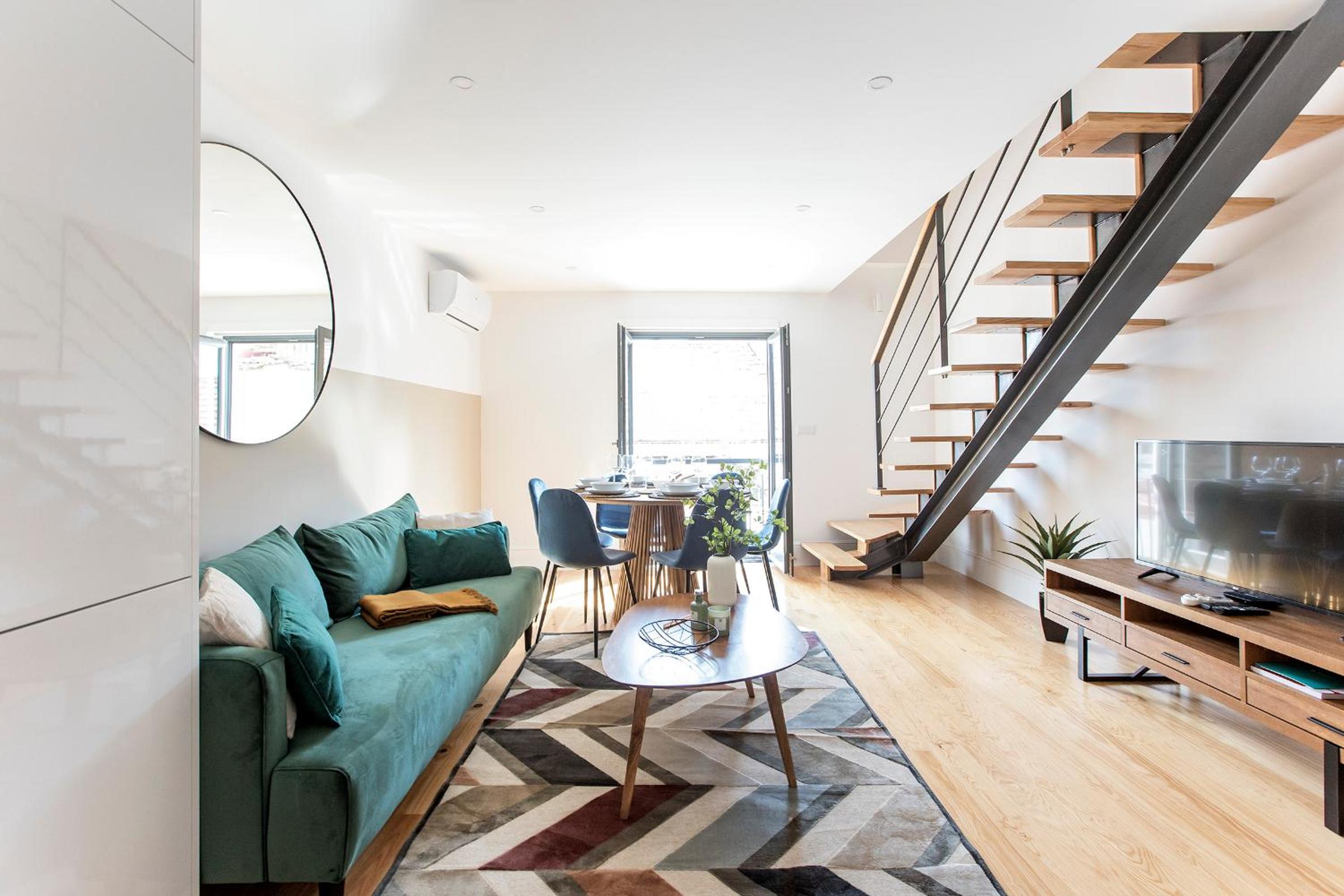 Three-Bedroom Apartment - Photo 11