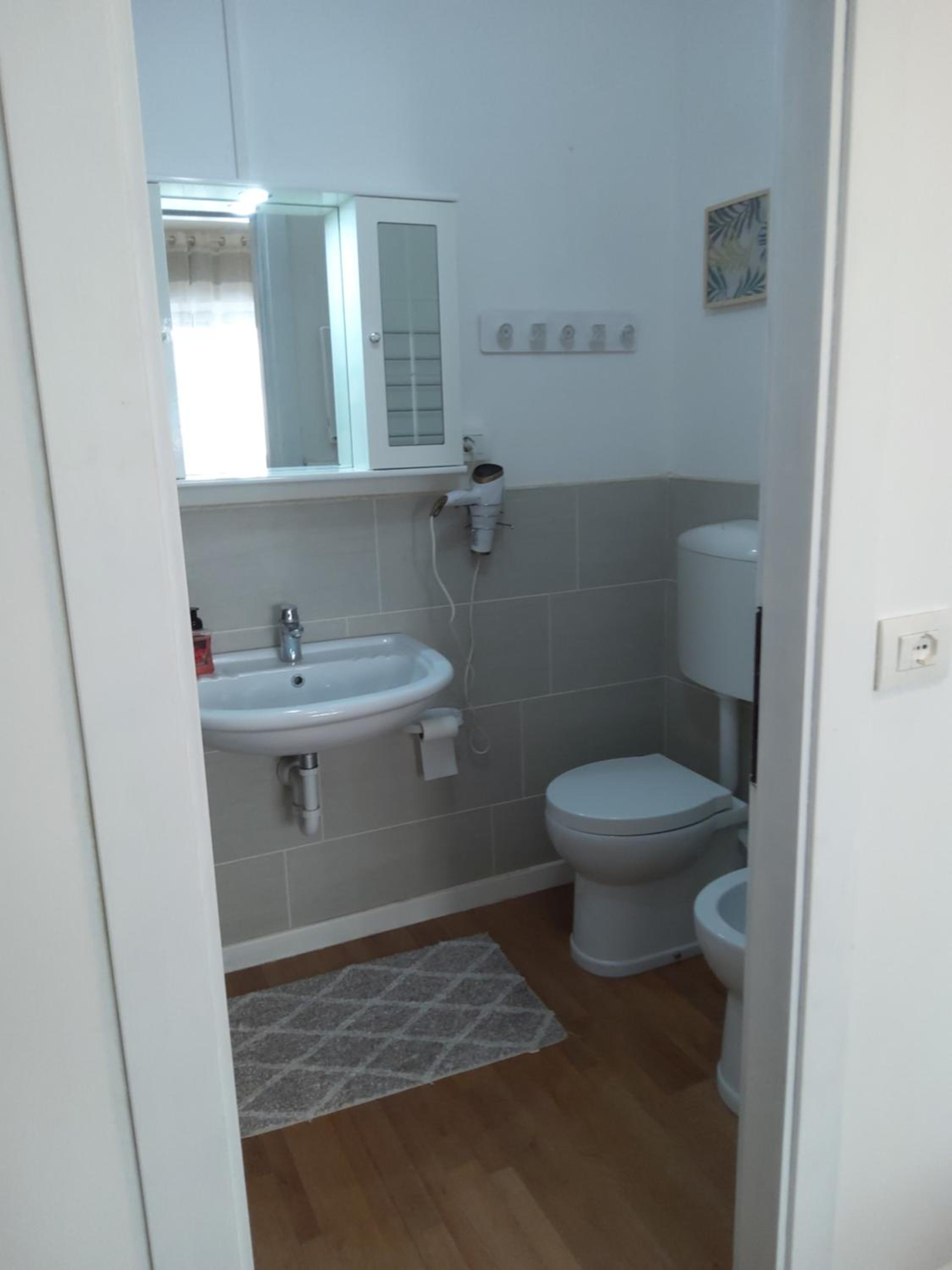 Double Room - Photo 4