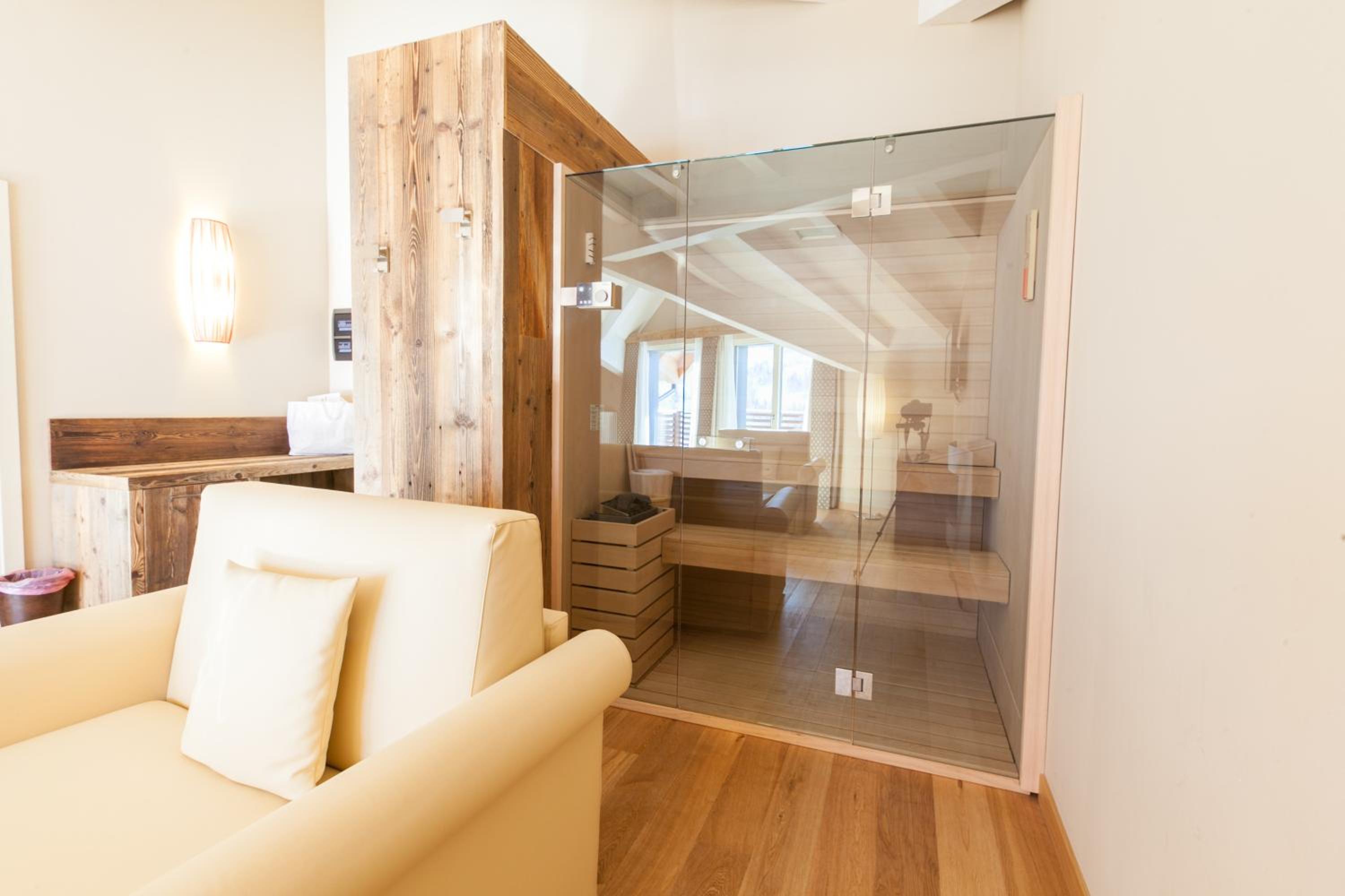 Suite with Sauna - Photo 6