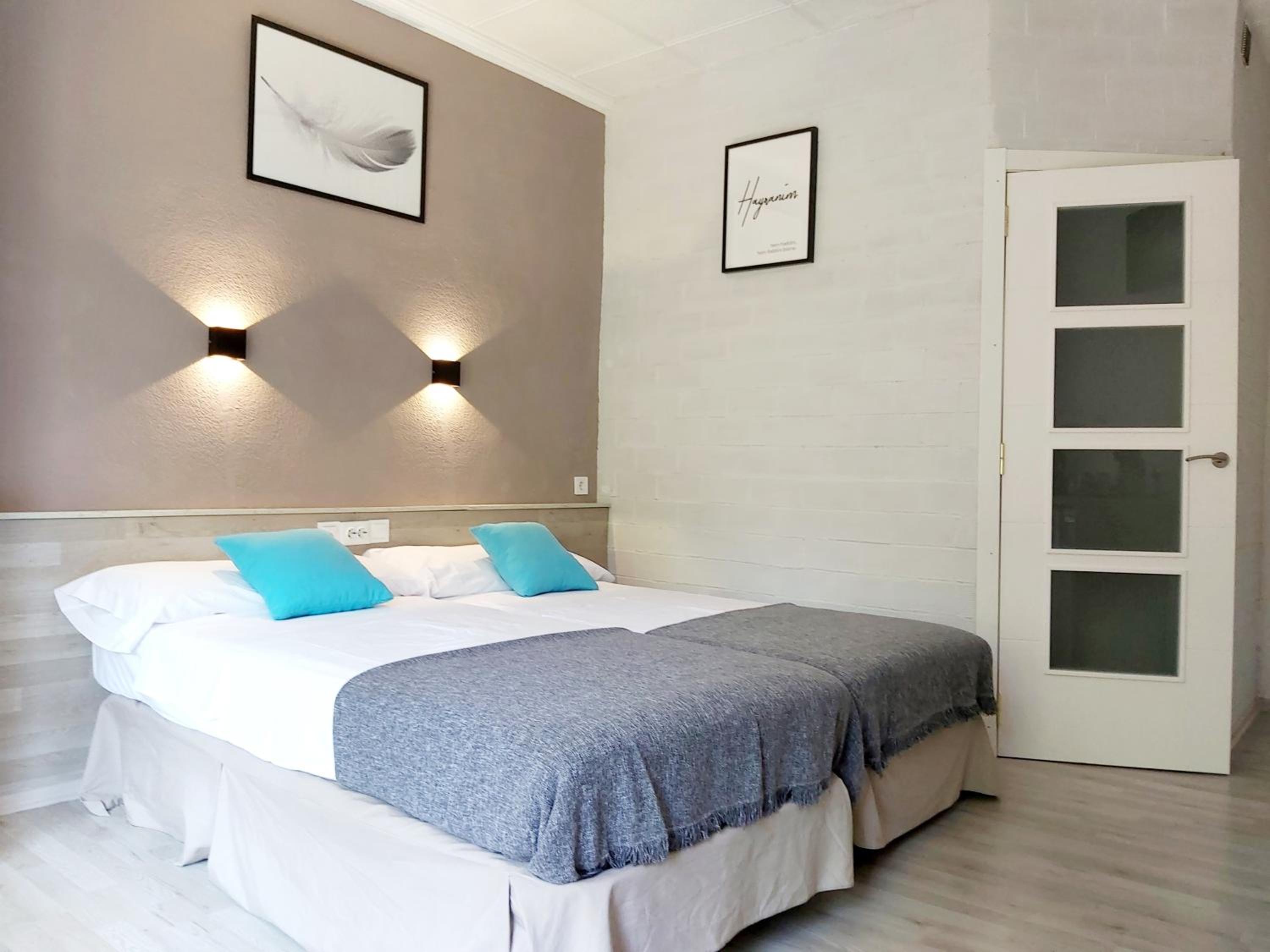 Habitación Doble con Baño Privado