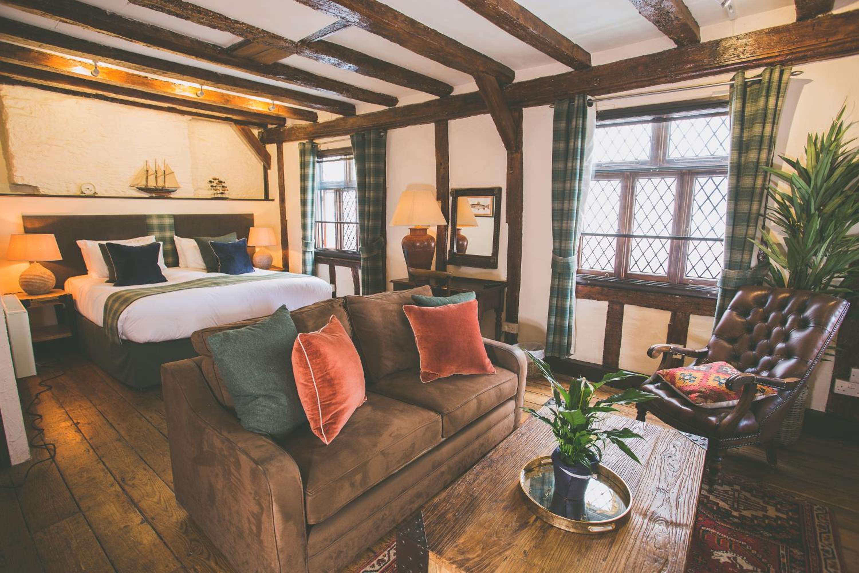 Superior Double or Twin Room with Cove View photo 1