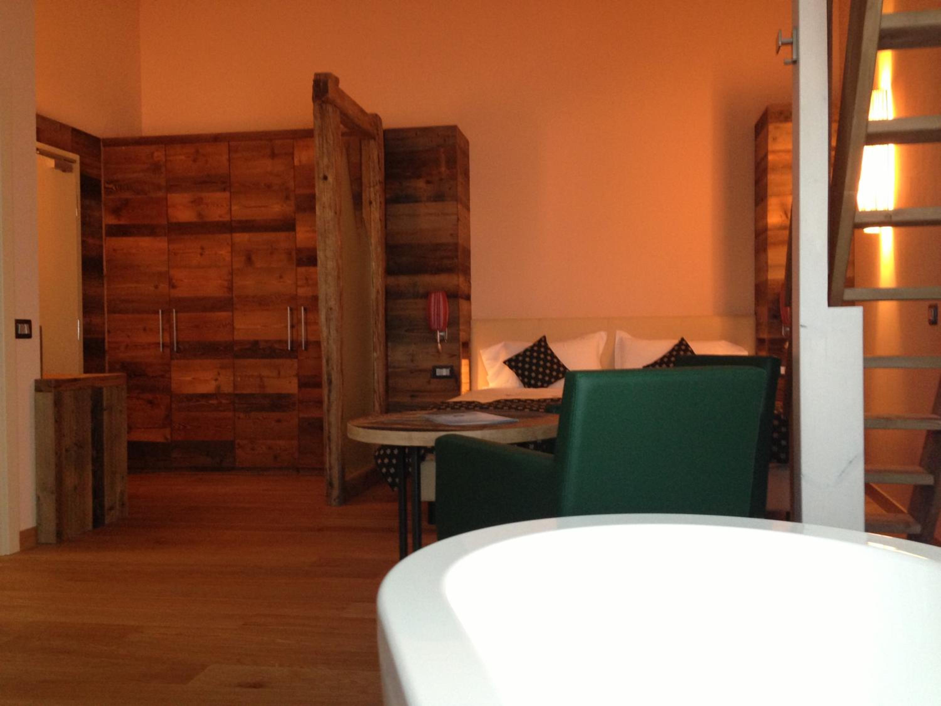 Deluxe Suite - Photo 3