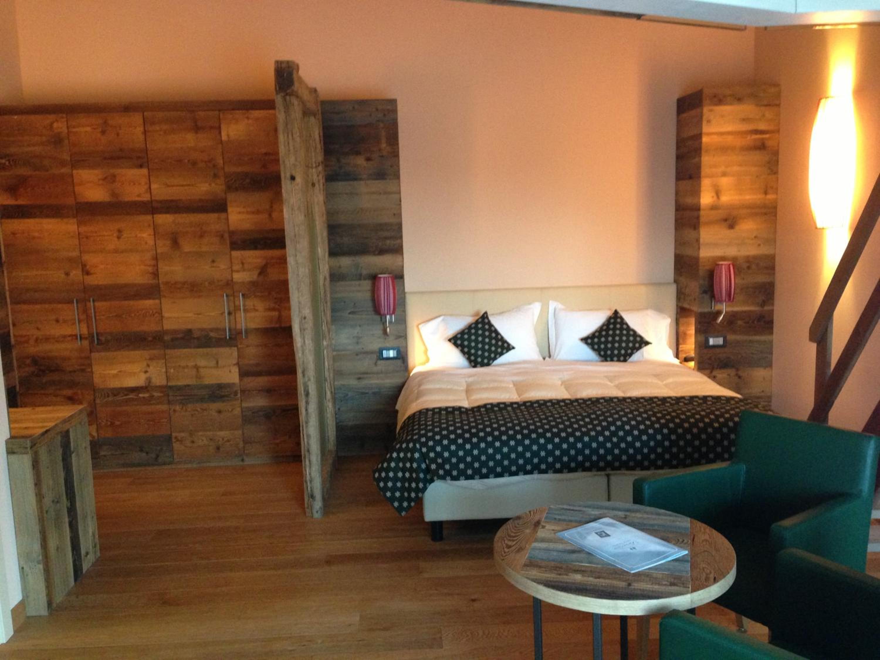 Deluxe Suite - Photo 1