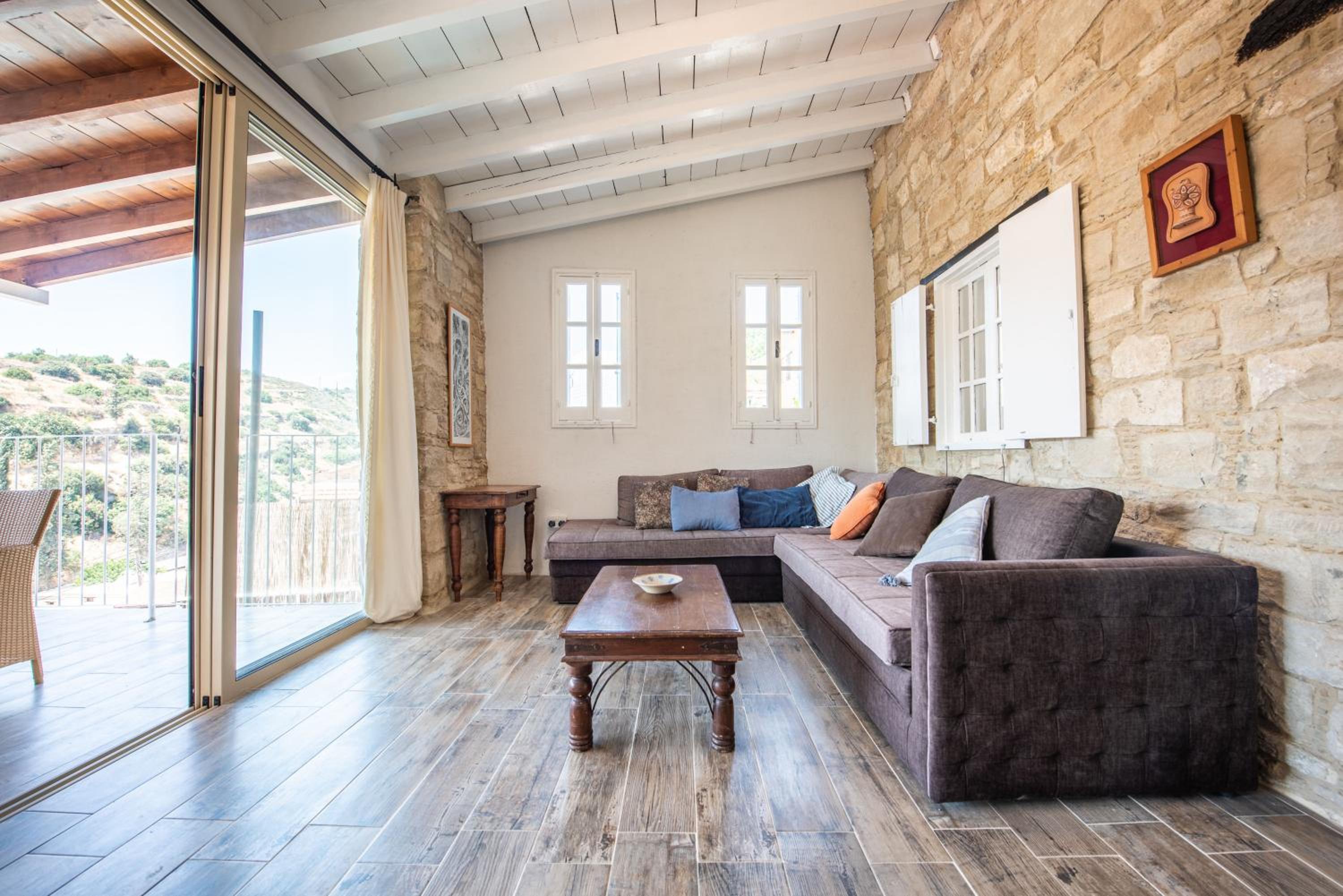 Two-Bedroom Apartment - Mespilo House photo 3