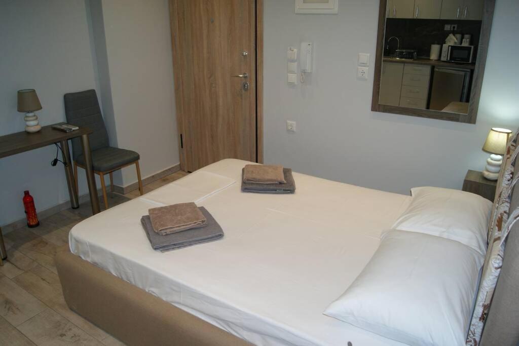 One-Bedroom Apartment - Photo 15