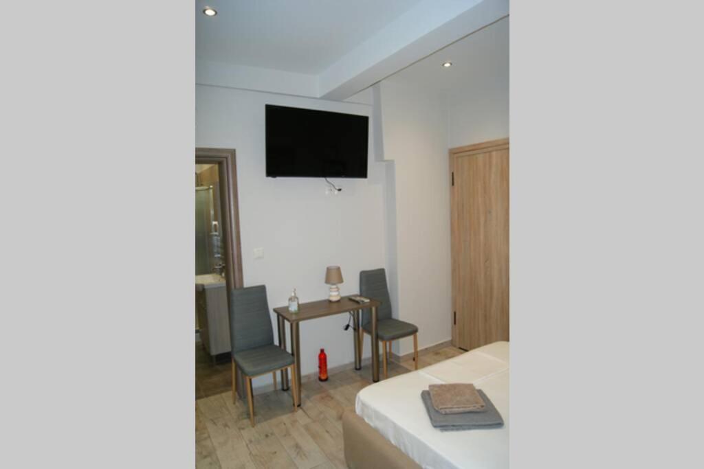 One-Bedroom Apartment - Photo 20