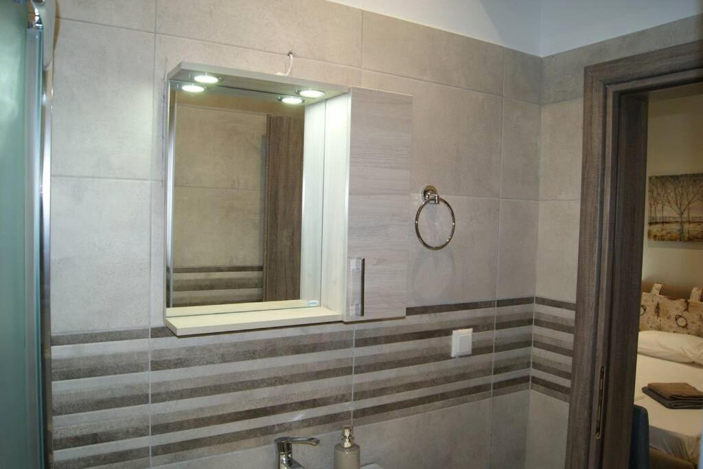 One-Bedroom Apartment - Photo 7