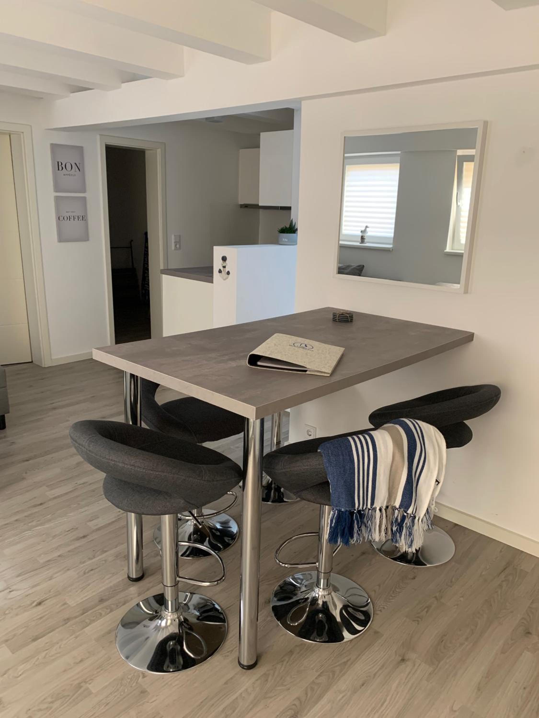 Two-Bedroom Apartment - Photo 14