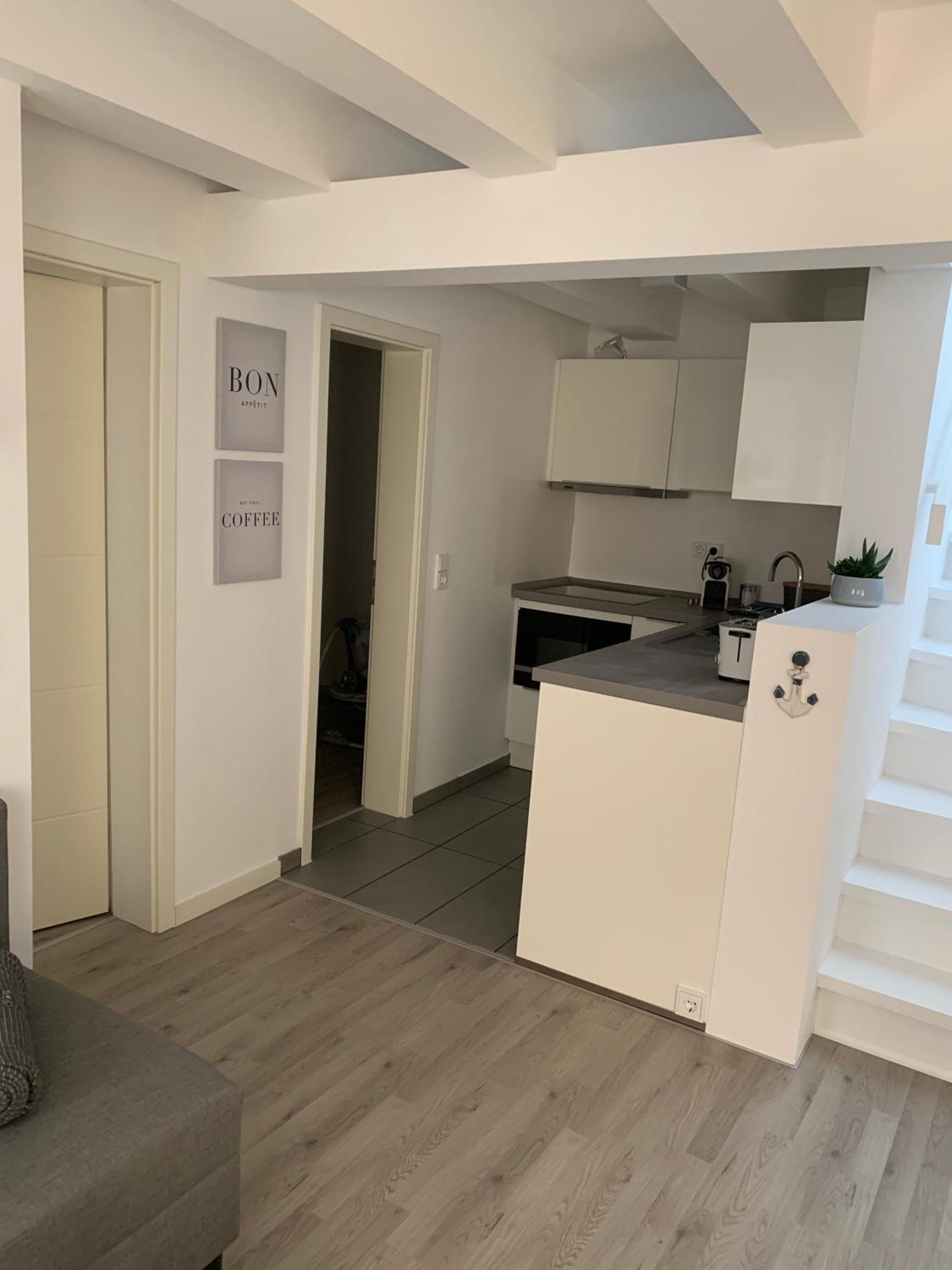 Two-Bedroom Apartment - Photo 2