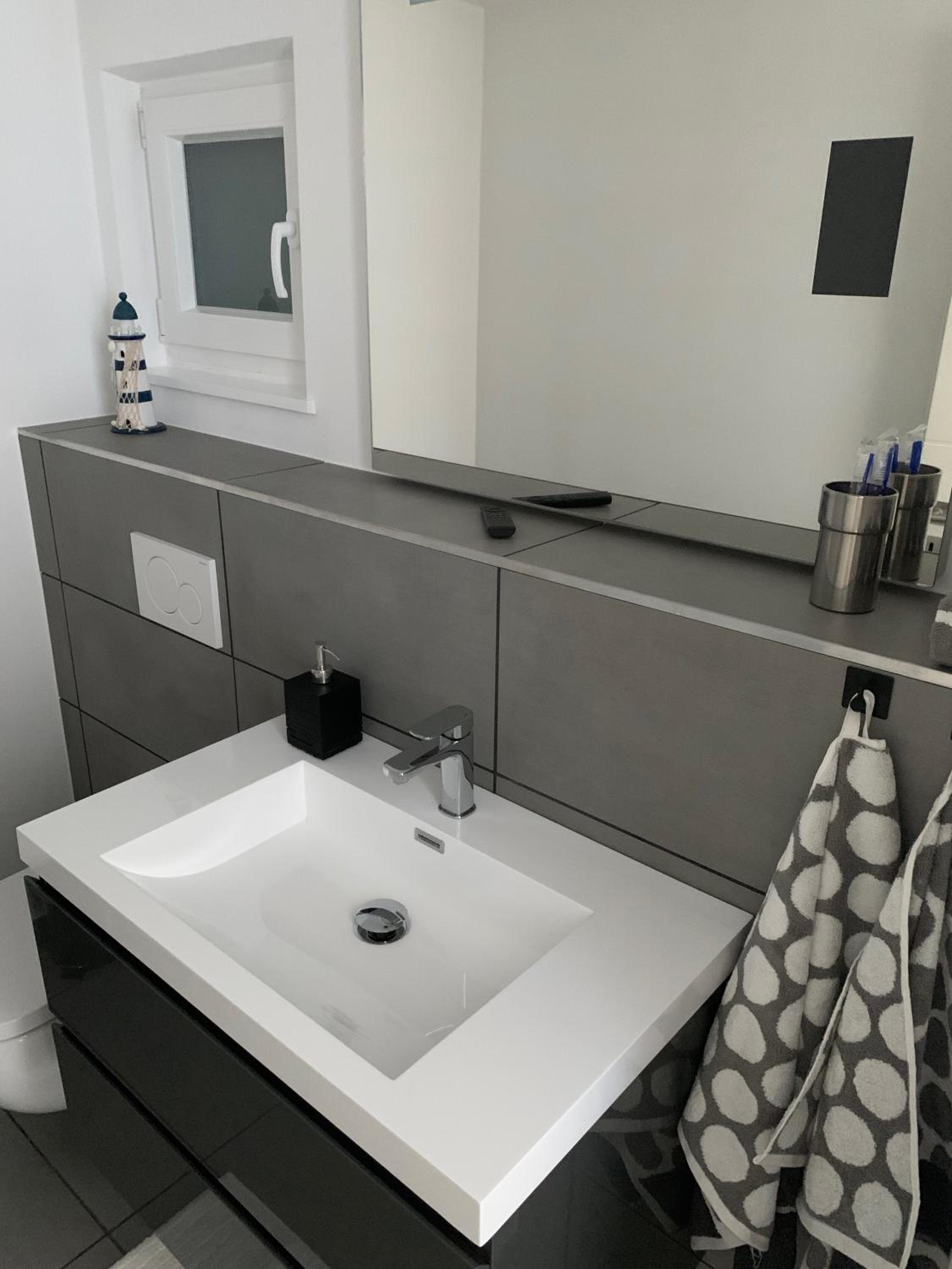 Two-Bedroom Apartment - Photo 9