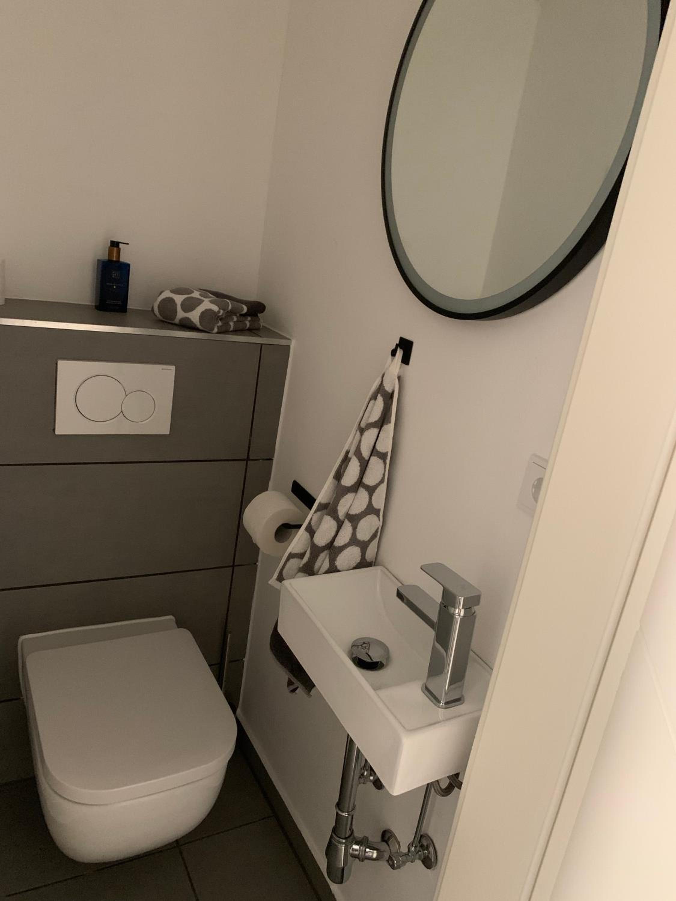 Two-Bedroom Apartment - Photo 10