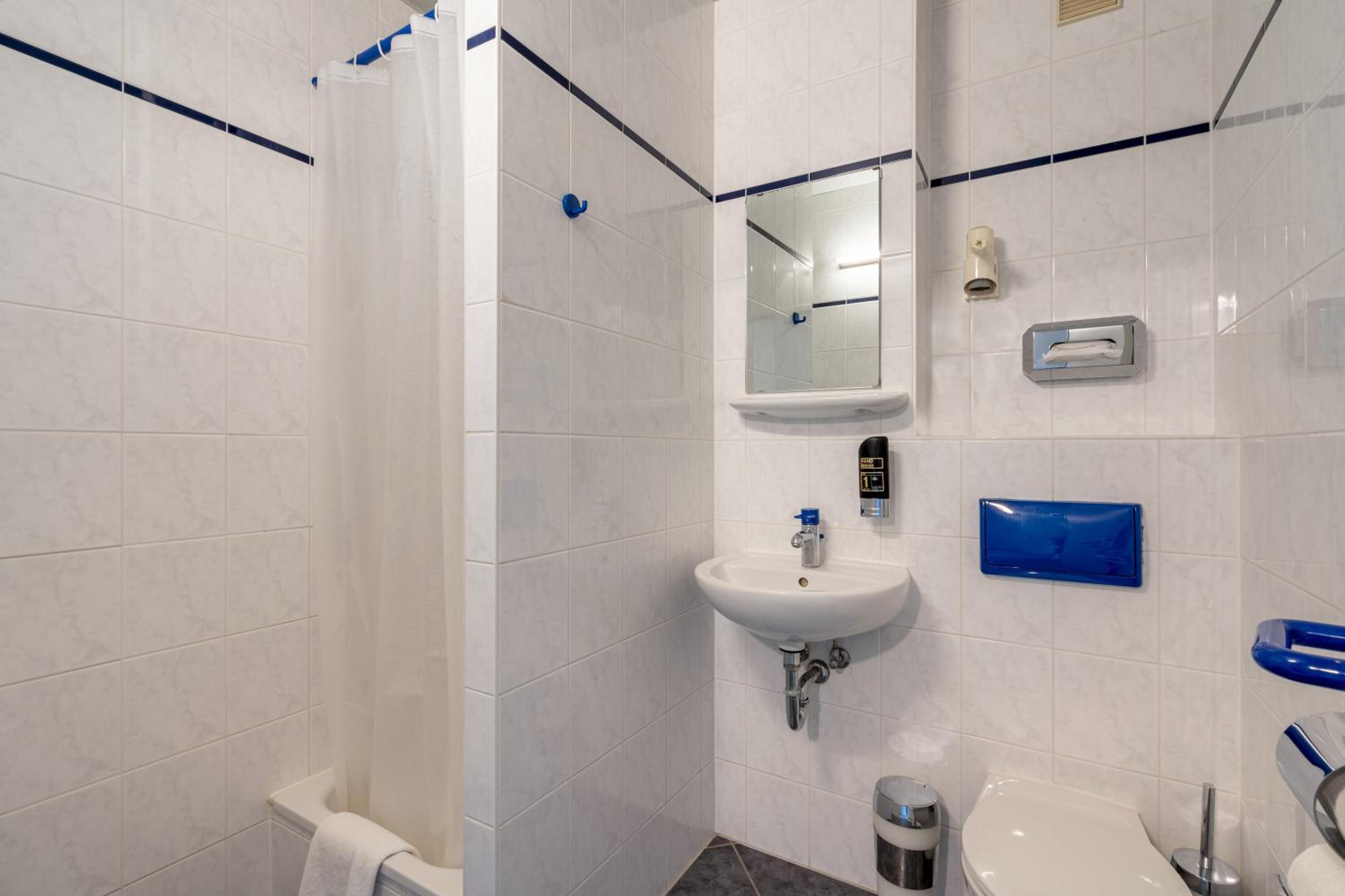 Triple Room - Photo 4
