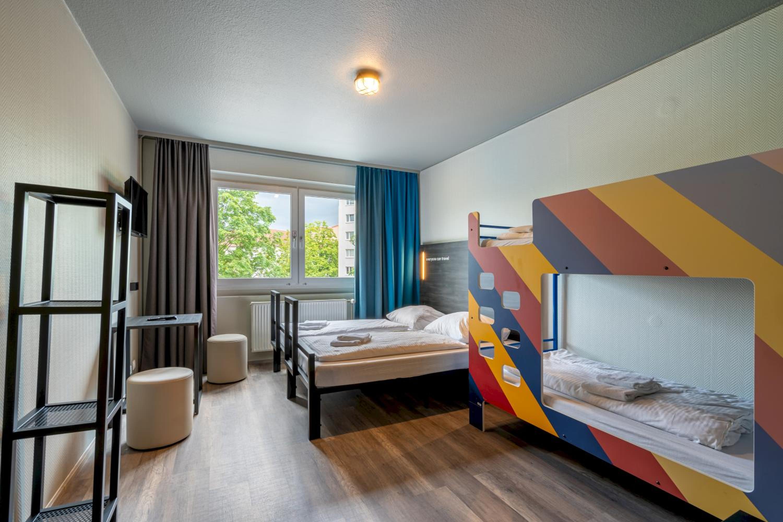 Quadruple Room - Photo 4