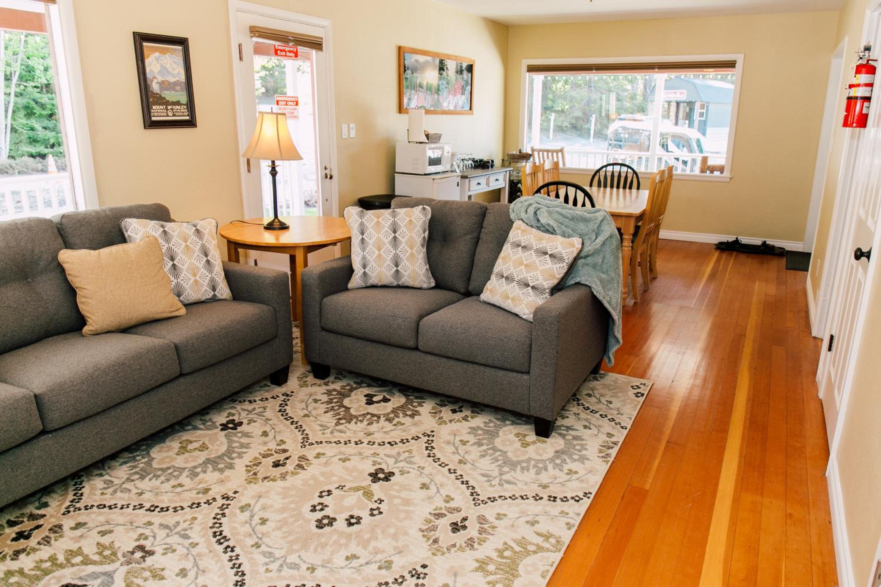 Three-Bedroom Suite photo 1