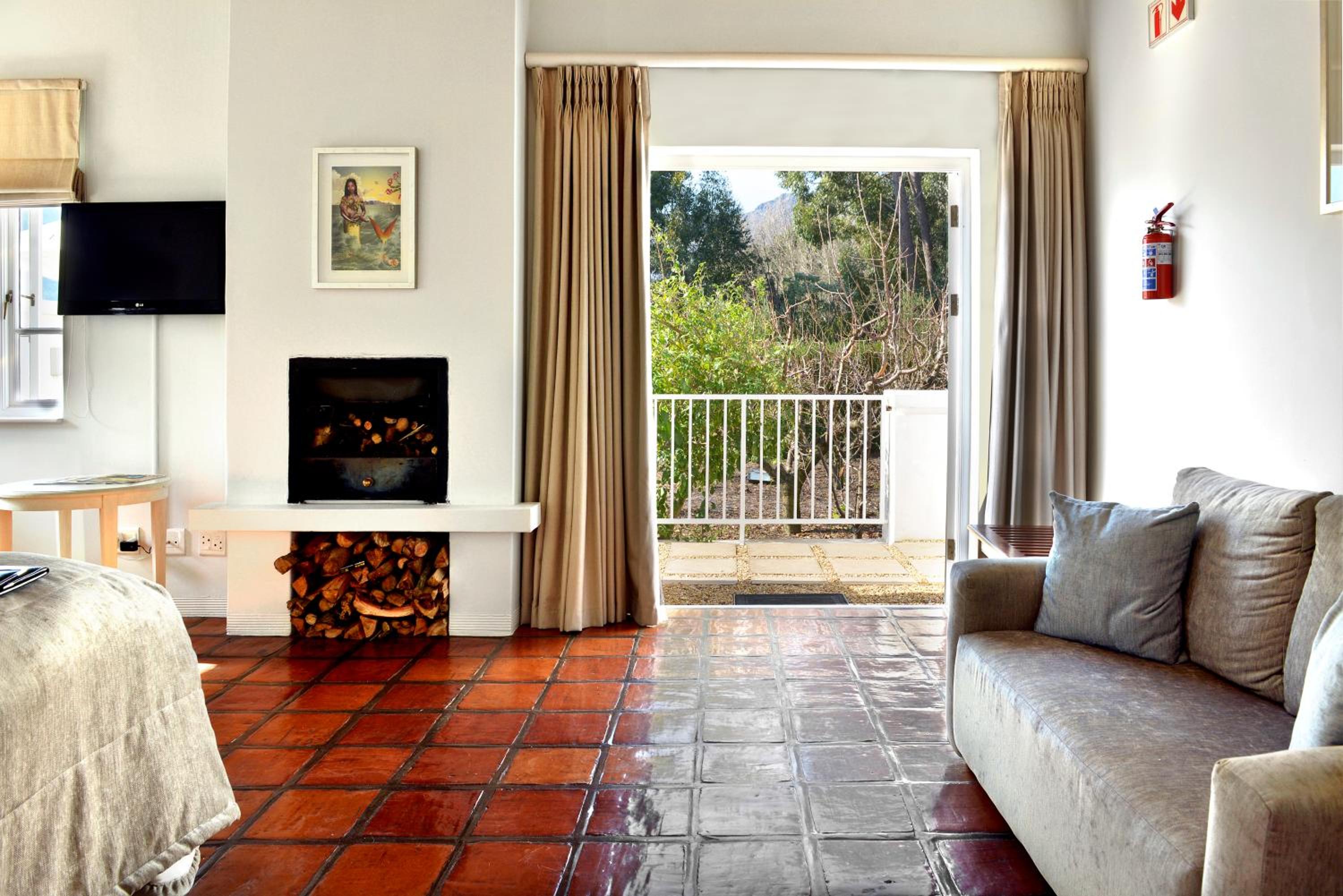 King Suite - Photo 16