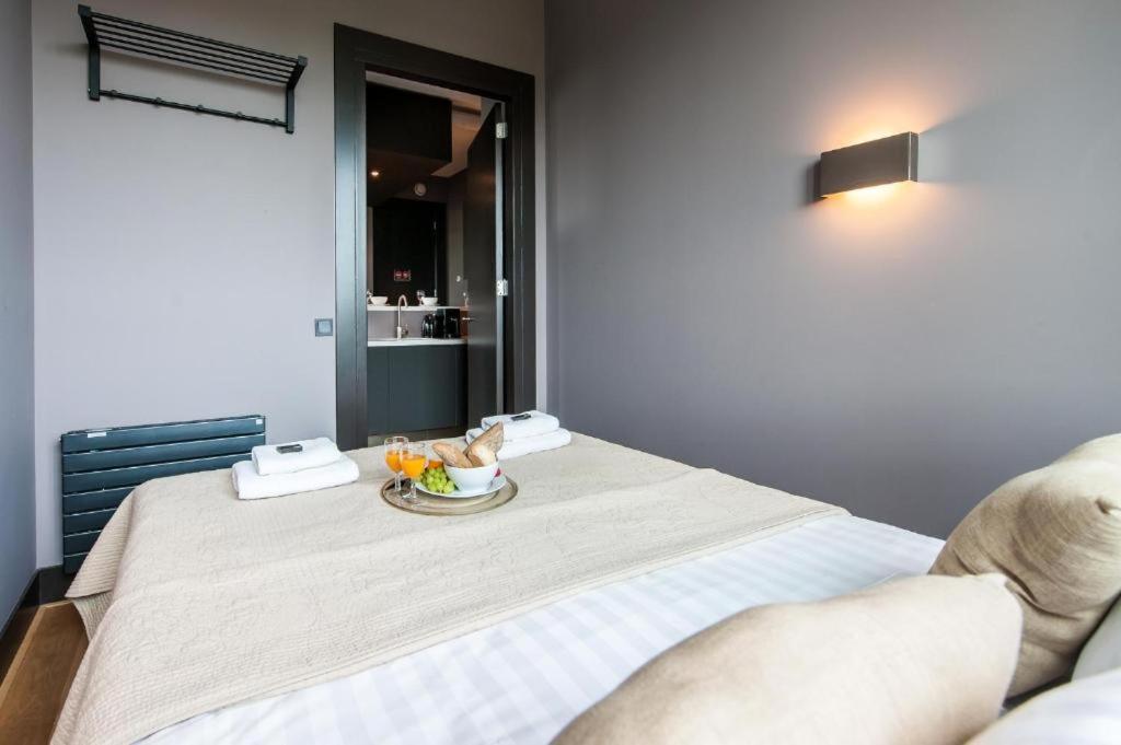 Two-Bedroom Apartment thumbnail 5