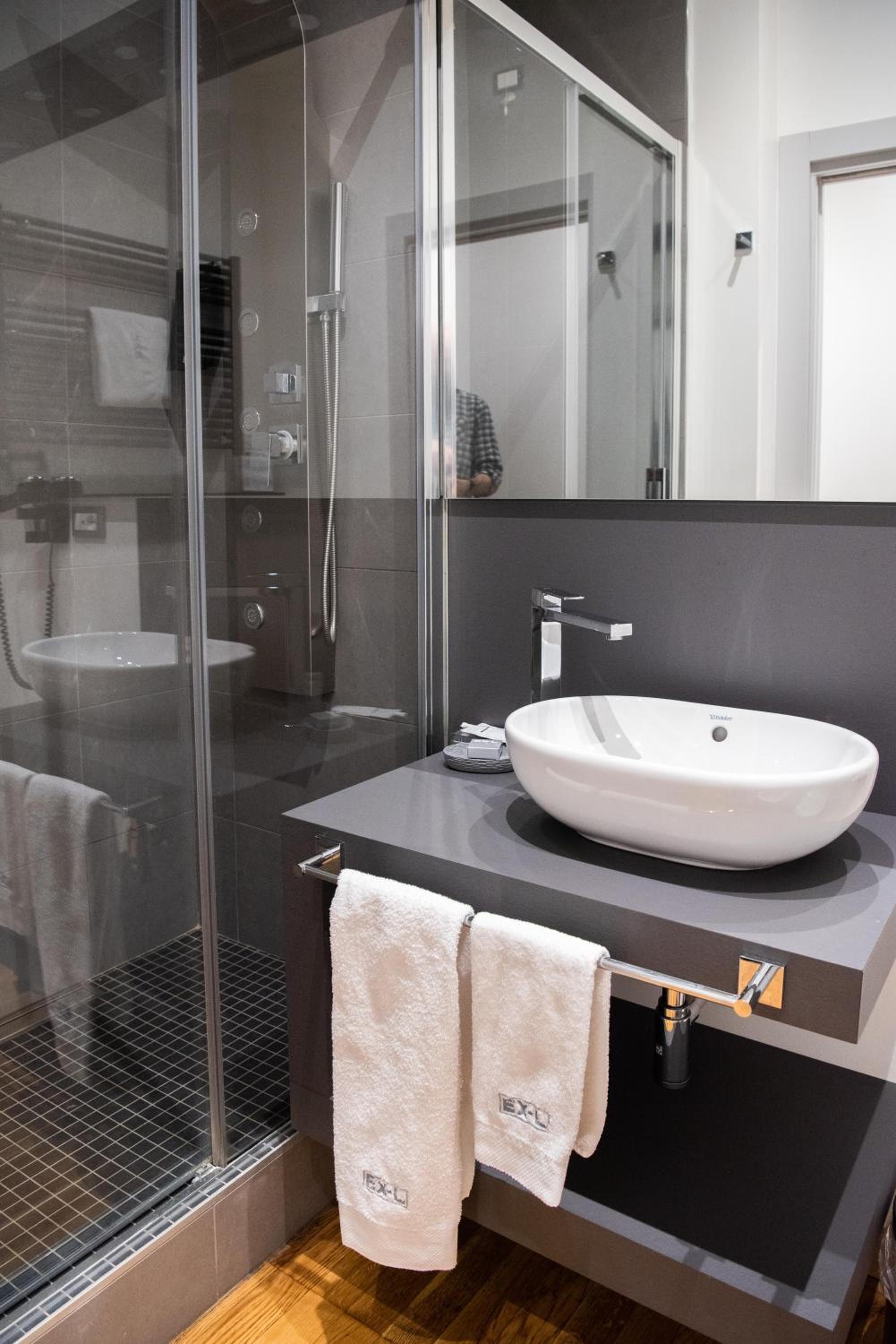 Deluxe Single Room photo 3