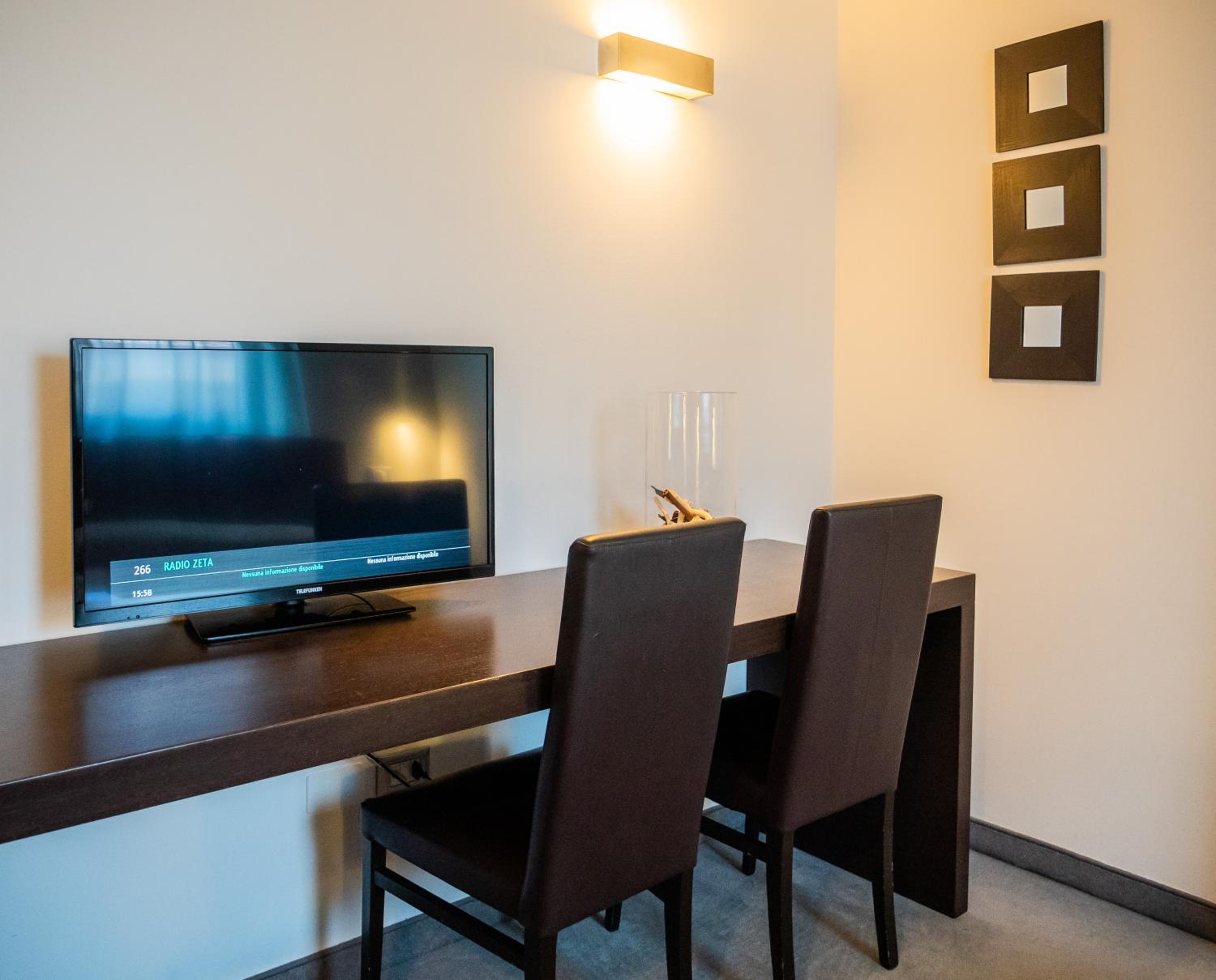 Standard Double Room - Photo 19
