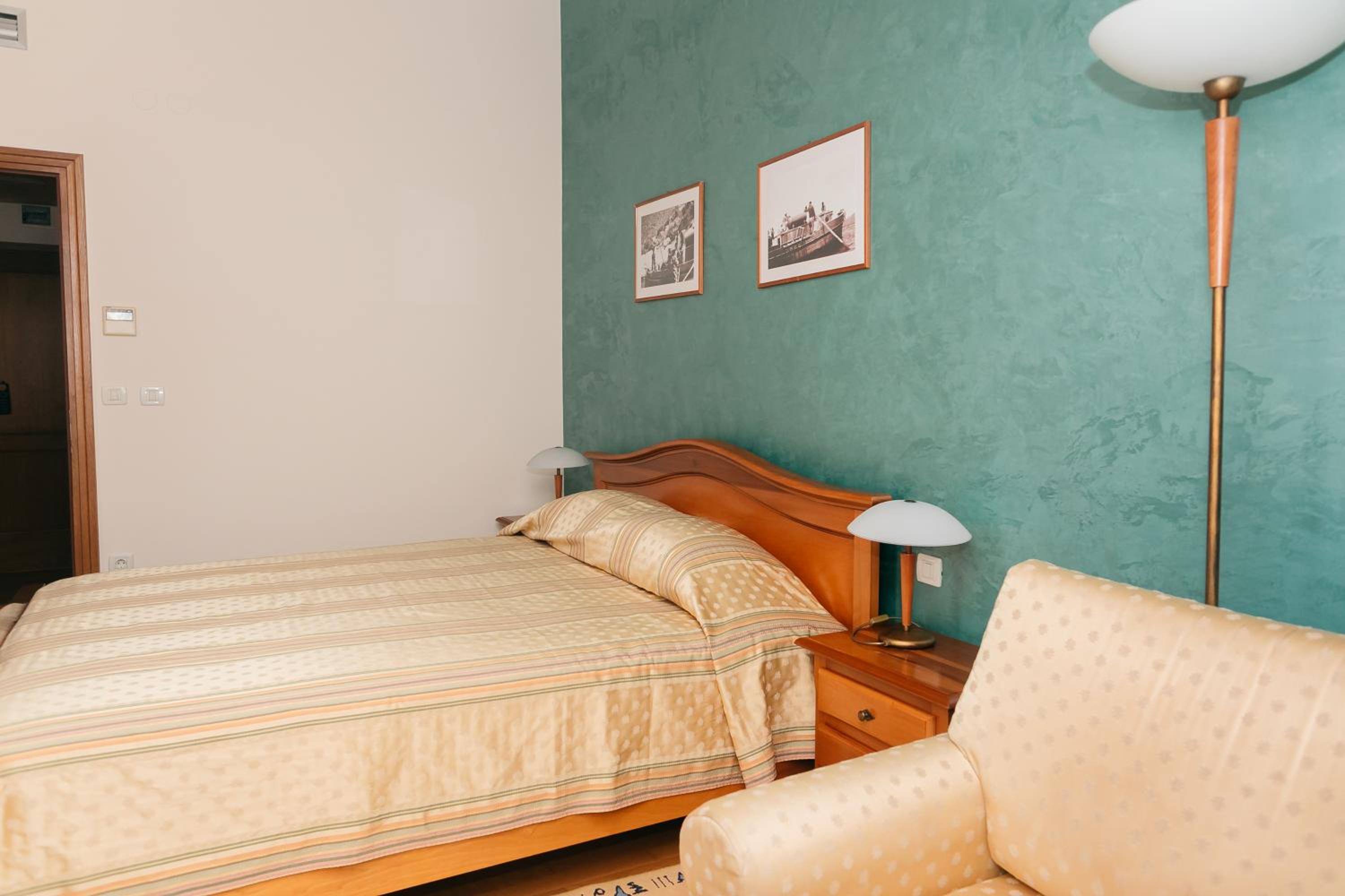 Triple Room with Balcony