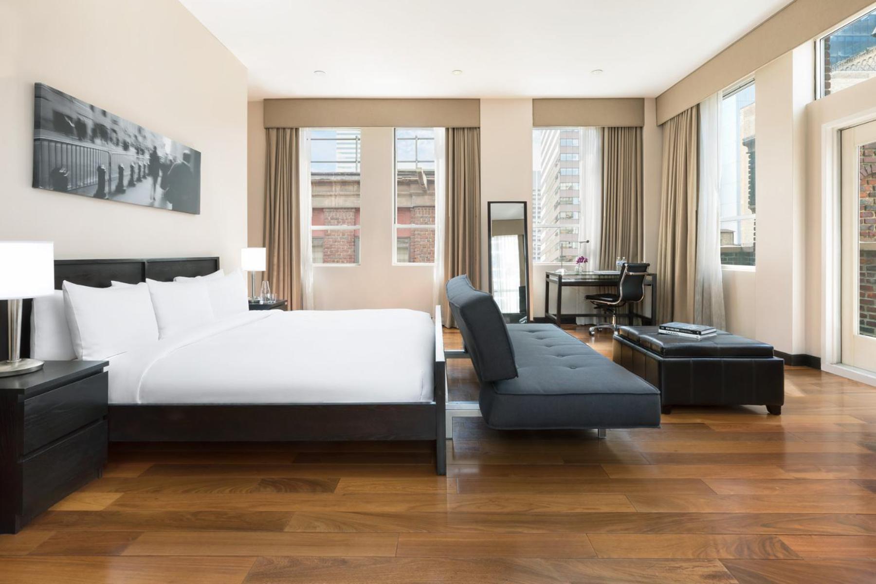 Signature Skyloft Suite