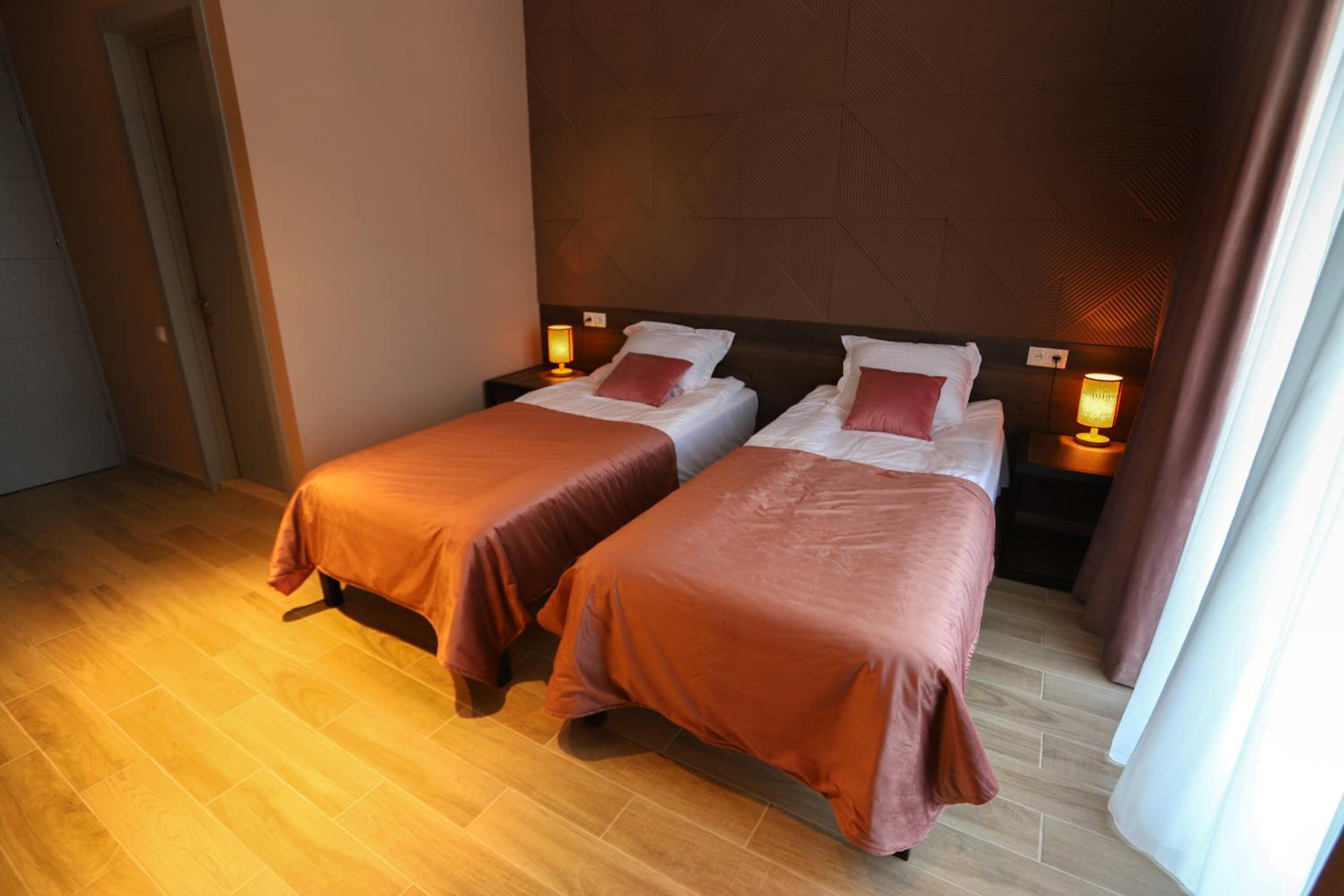 Deluxe Twin Room - Photo 5