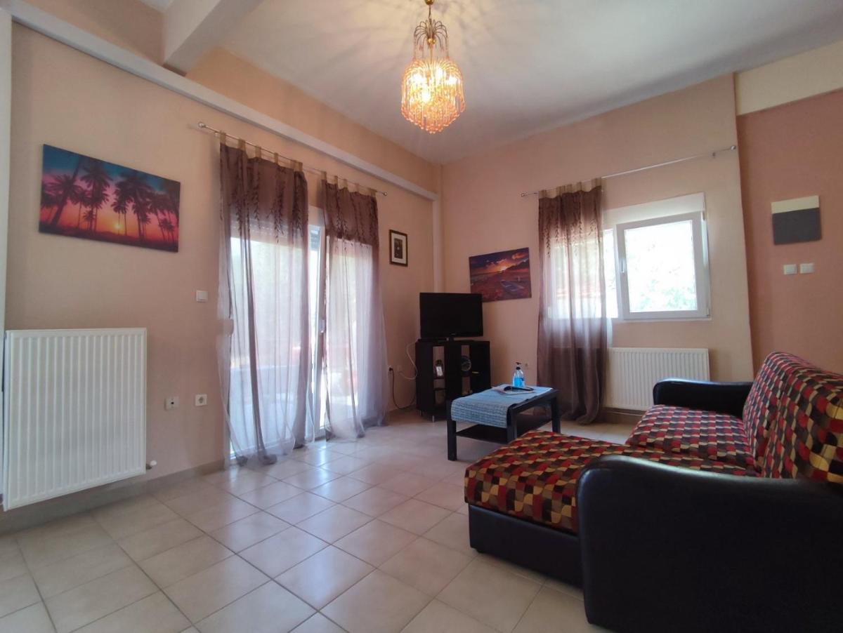 Three-Bedroom Apartment - Photo 9