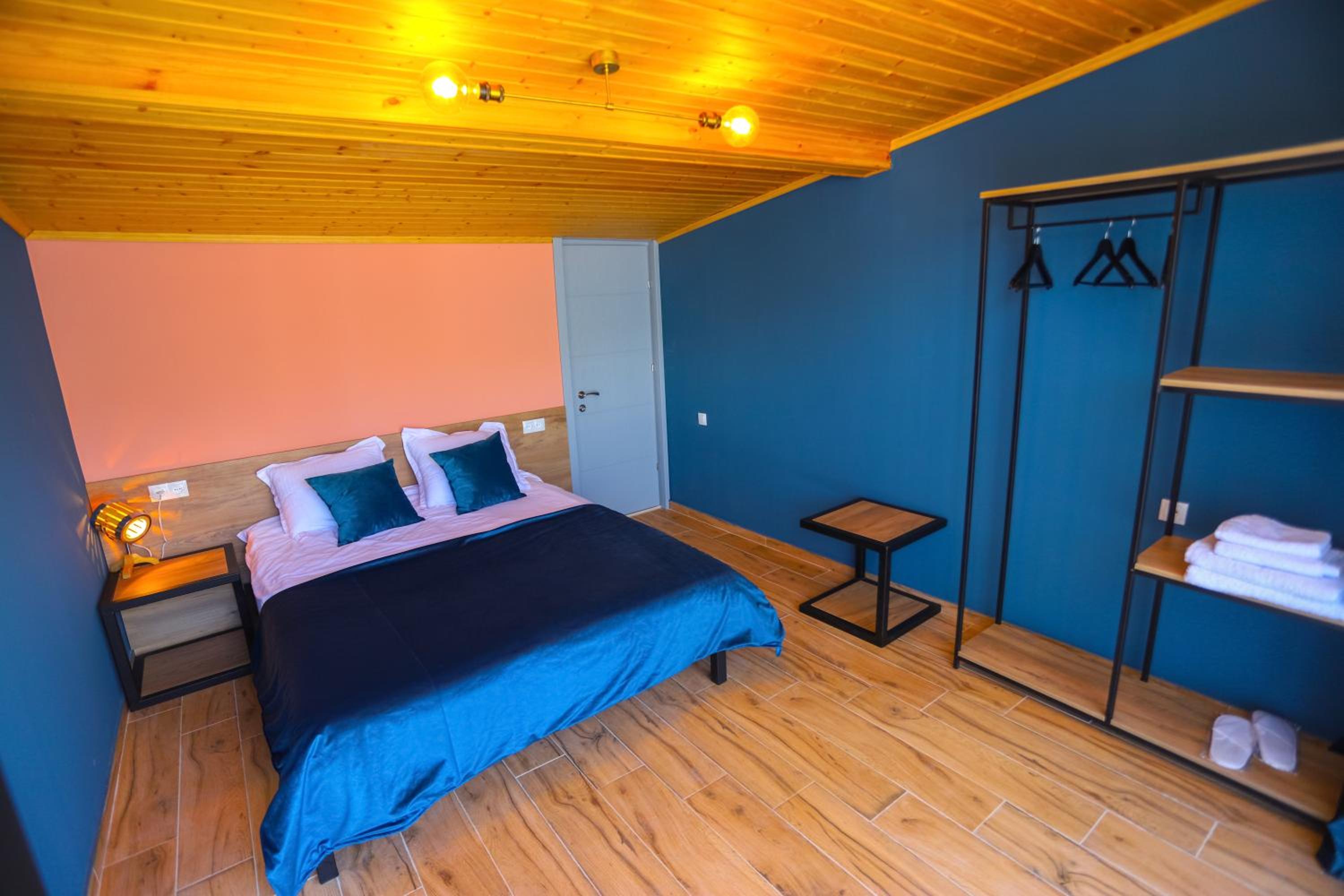 Double Room with Terrace - Photo 9