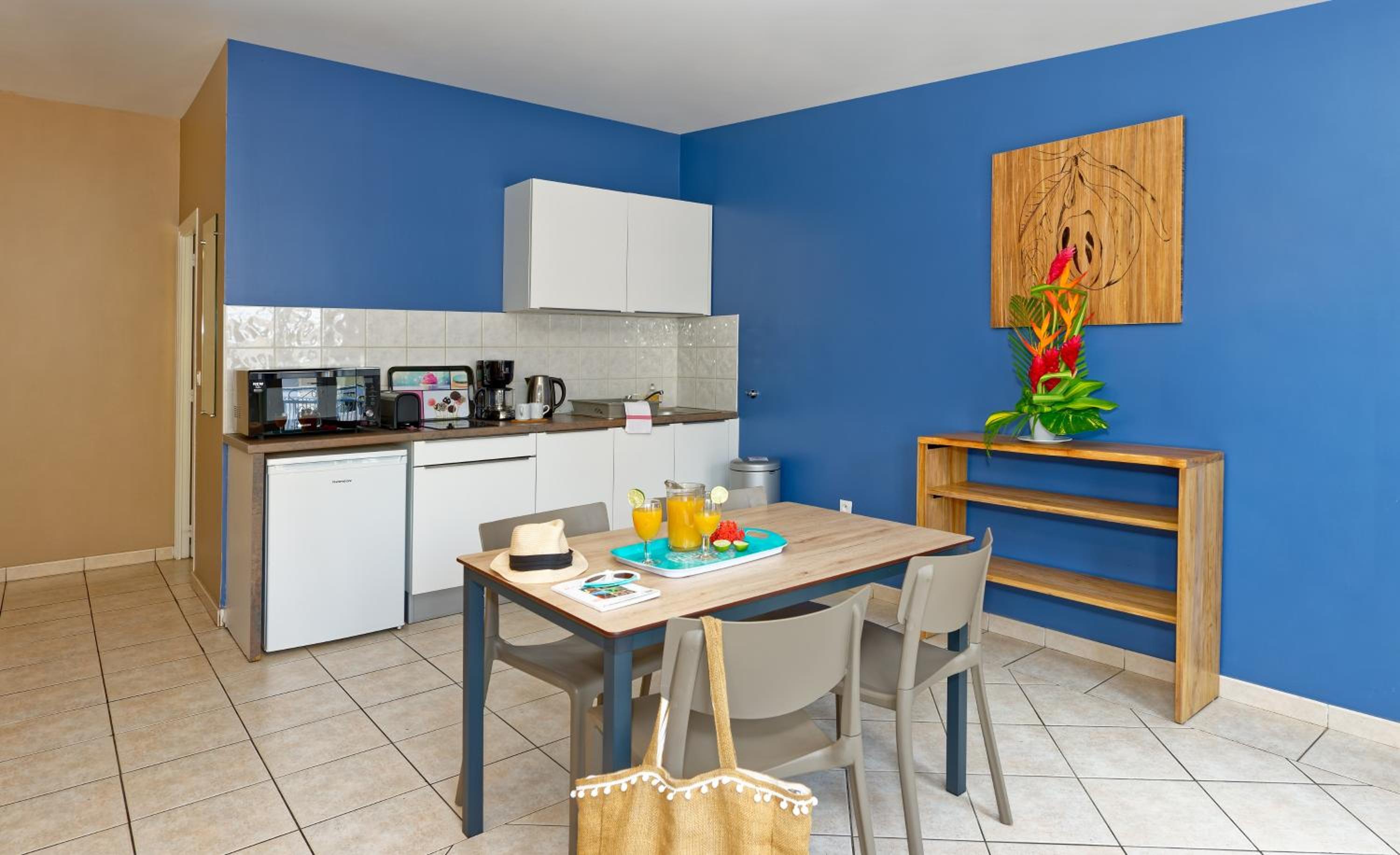 Standard Studio - Photo 2