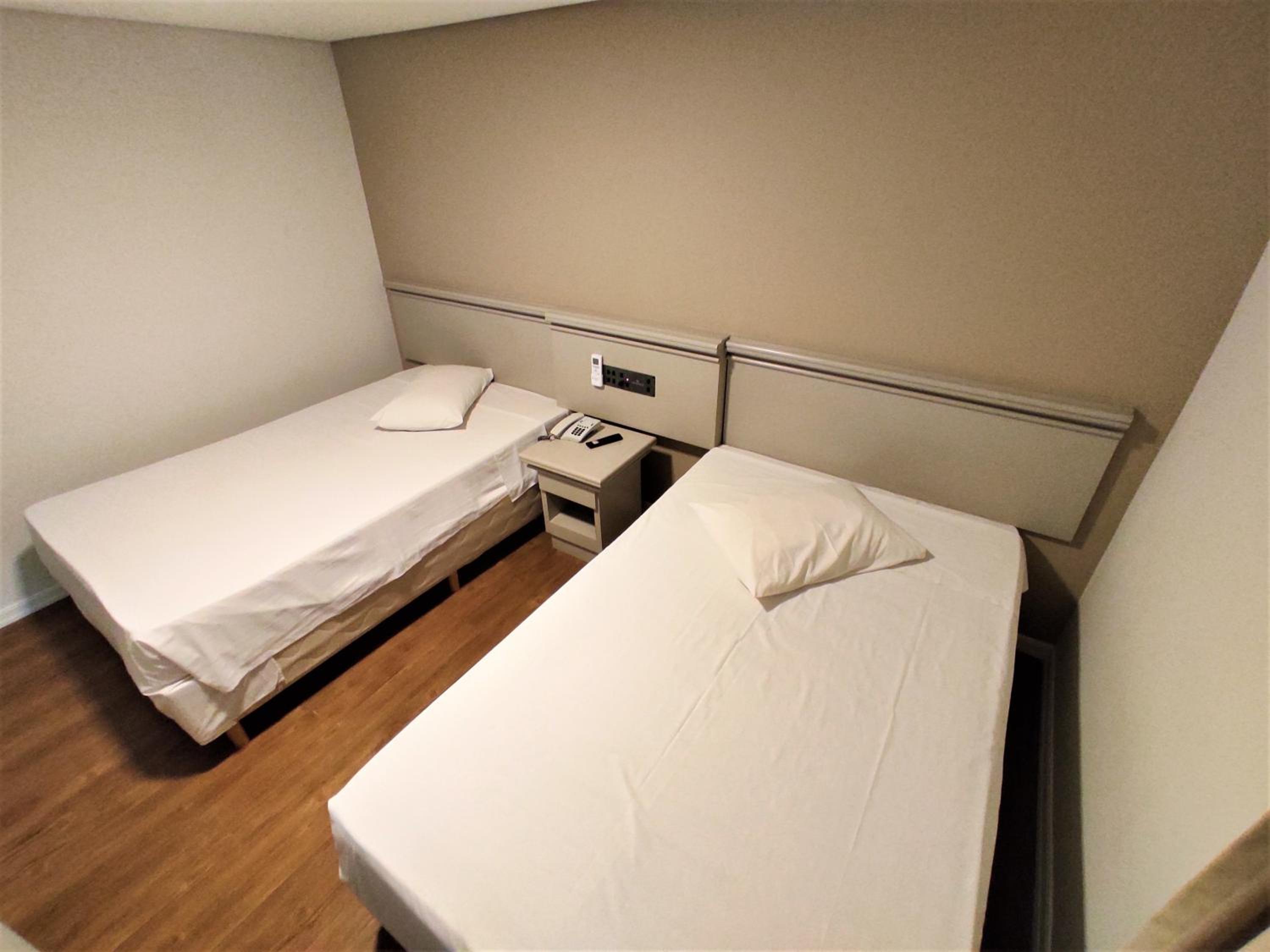 Superior Twin Room - Photo 3
