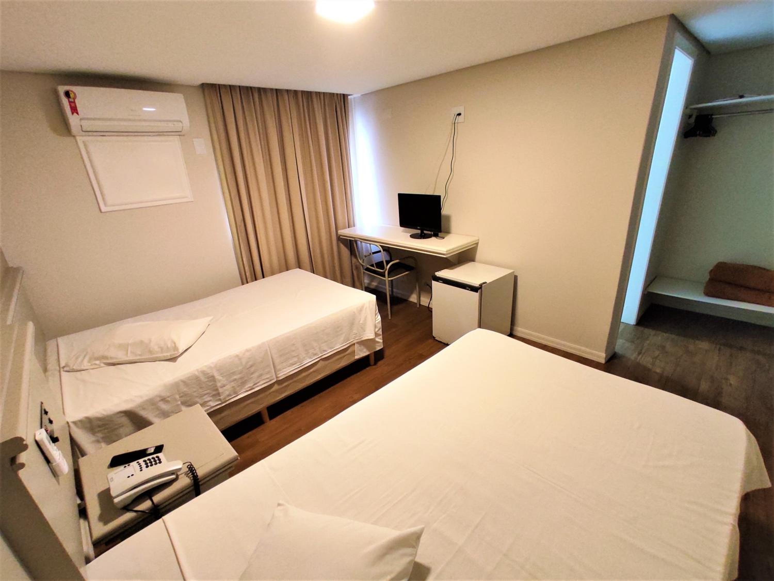 Superior Twin Room - Photo 1